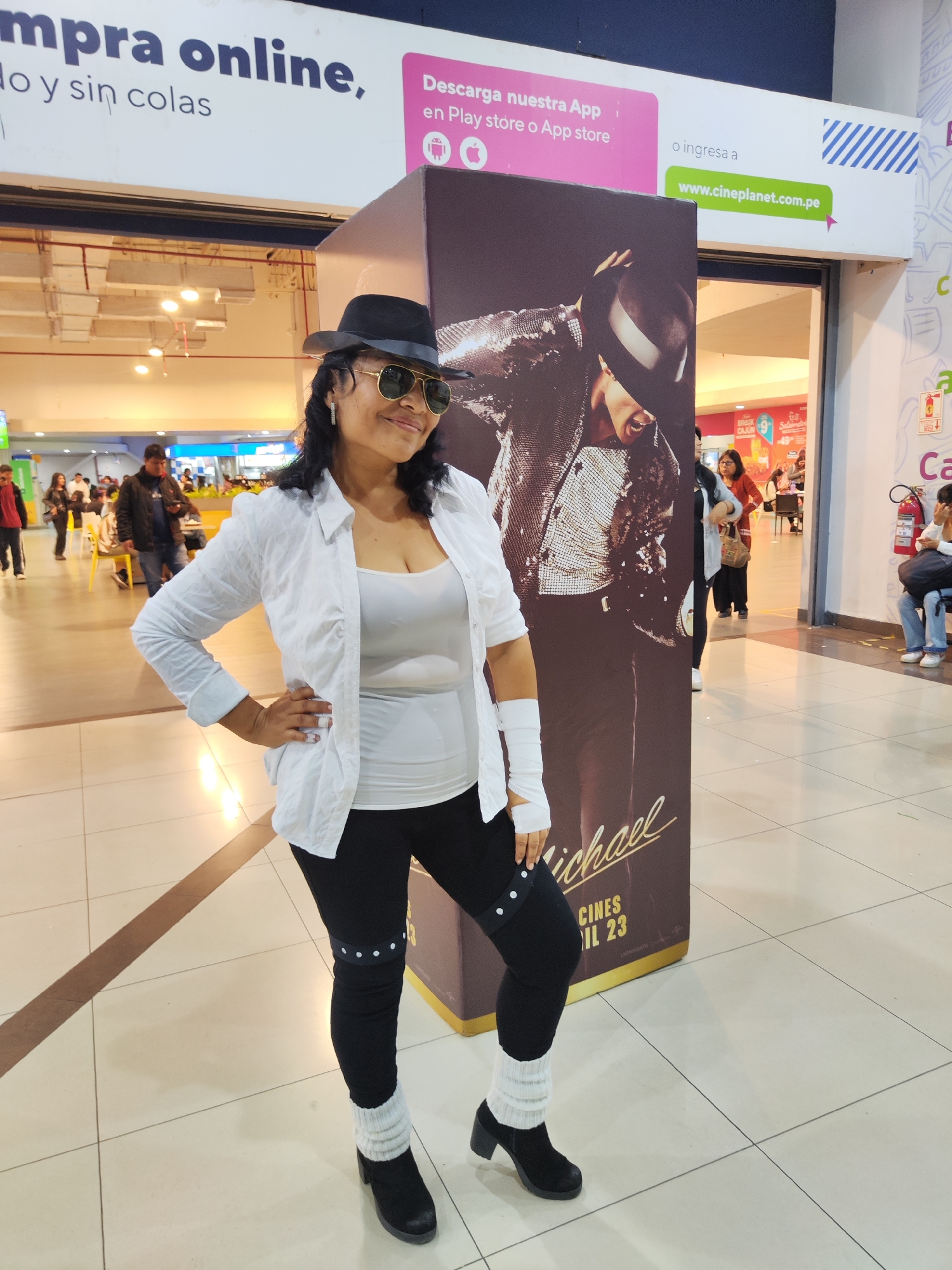 Michael Jackson movie promotion spotted at Peru cinema