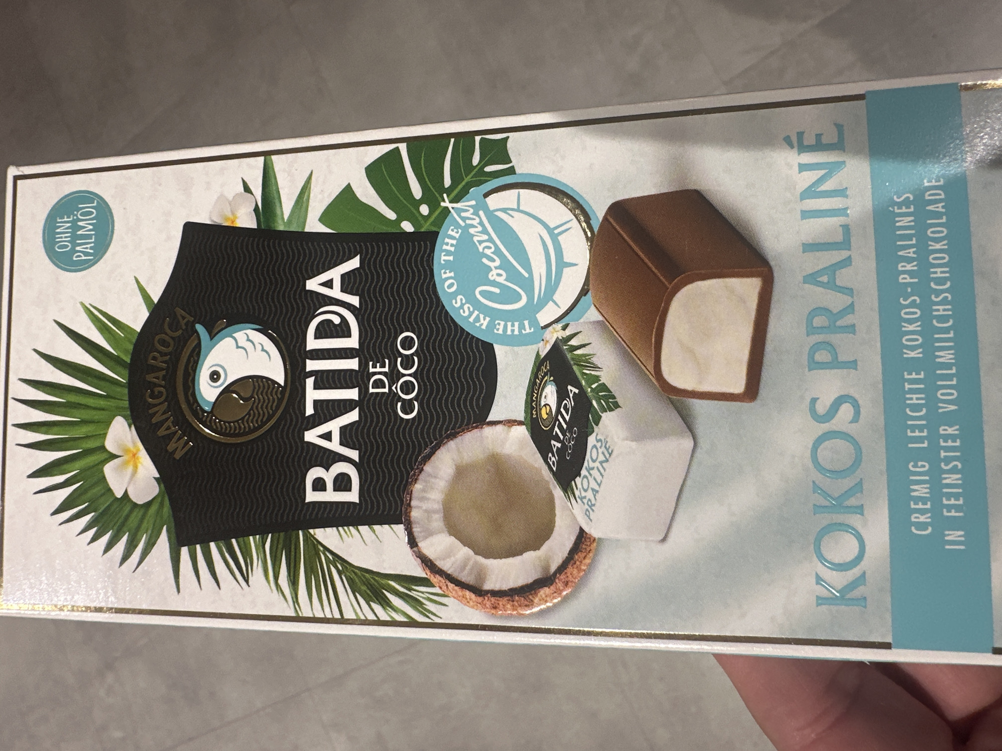Tropical fruit shopping documented at Munich grocery store