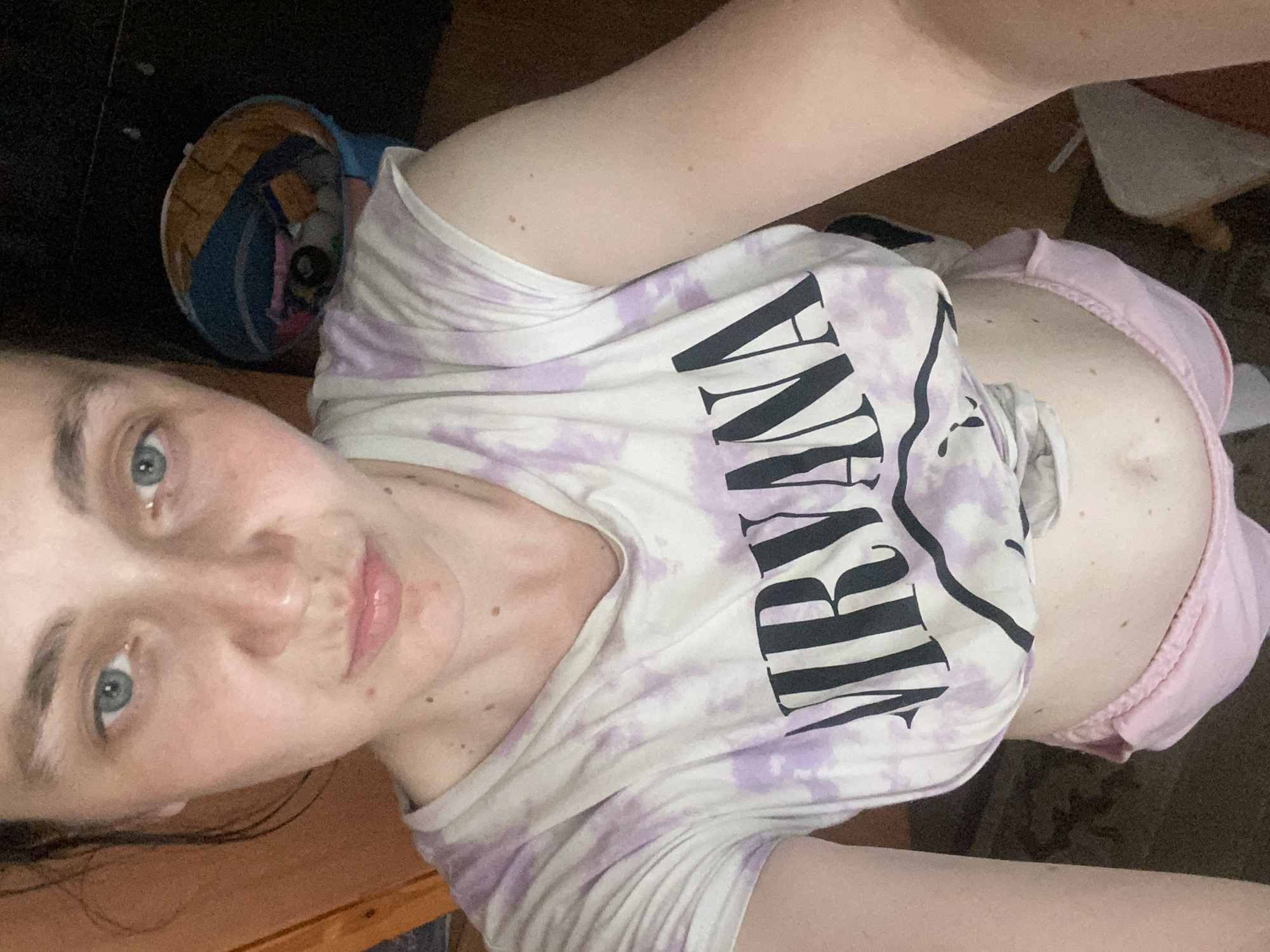 Casual home morning: selfies, food prep, and a toddler