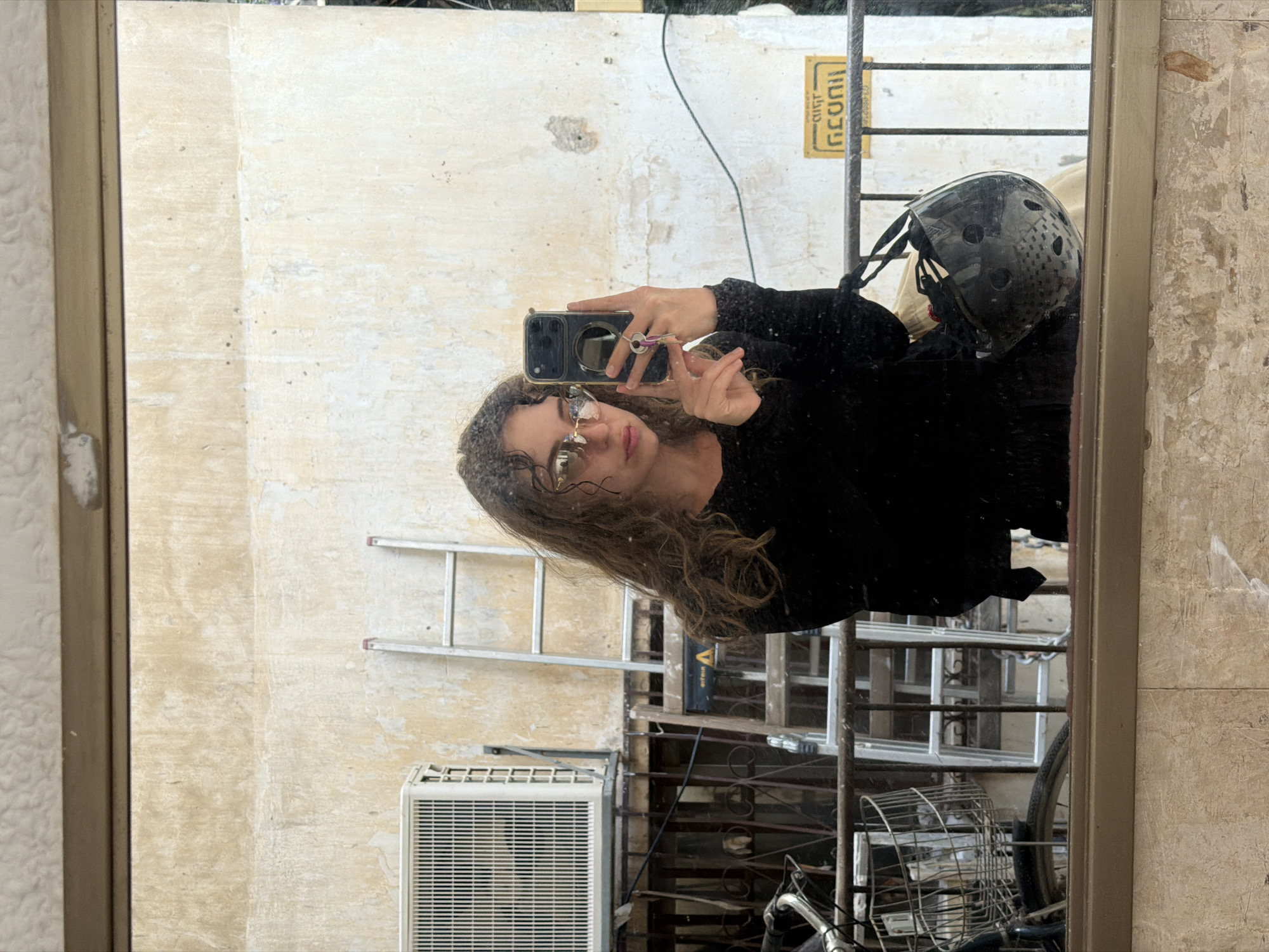 Mirror selfie moment in Tel Aviv