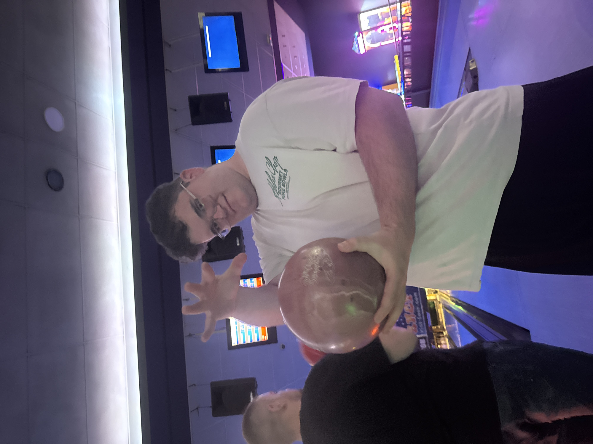 Friends celebrate birthday at Pleven bowling alley