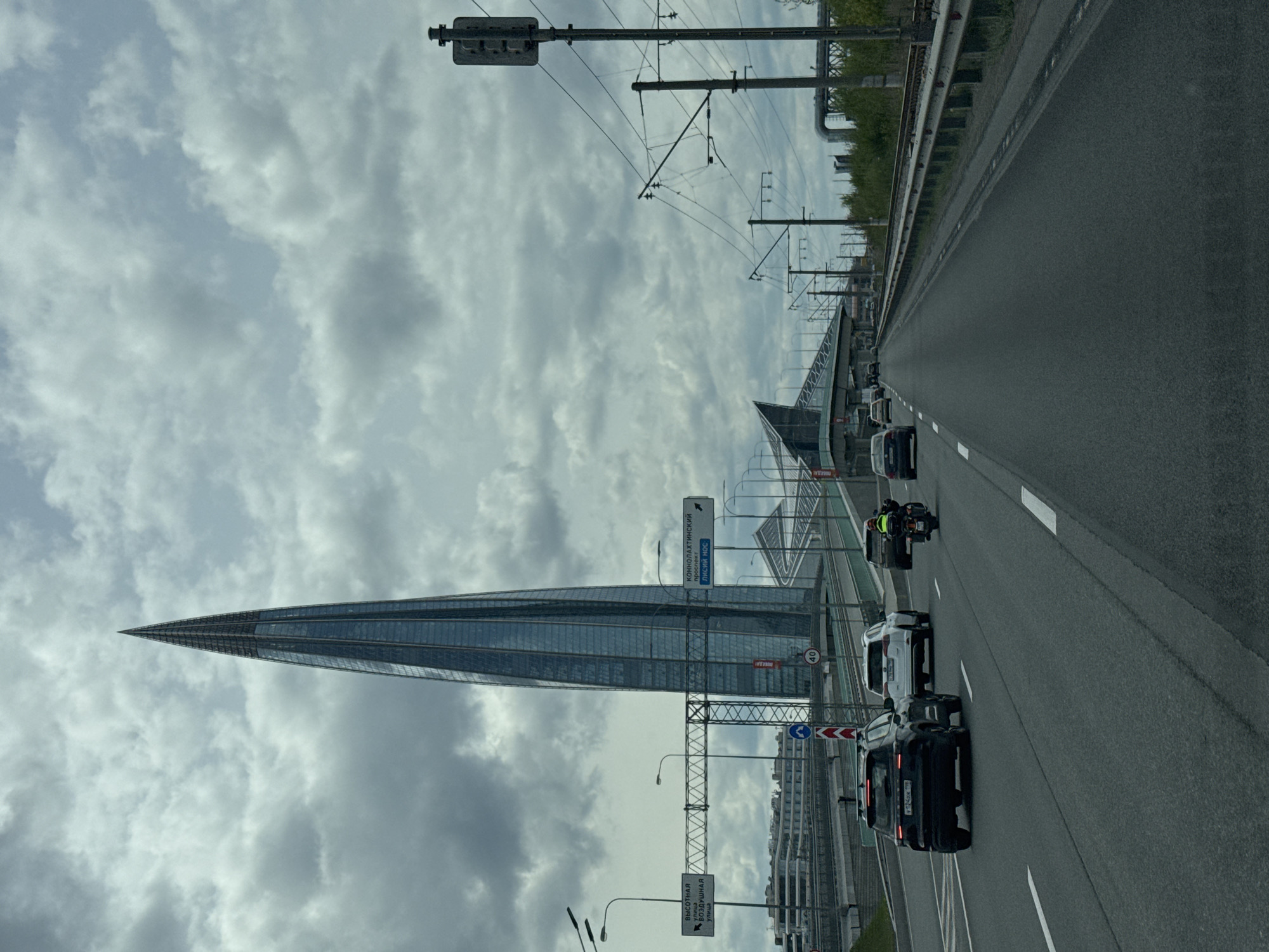 Commuter captures views of Lakhta Center during Saint Petersburg drive