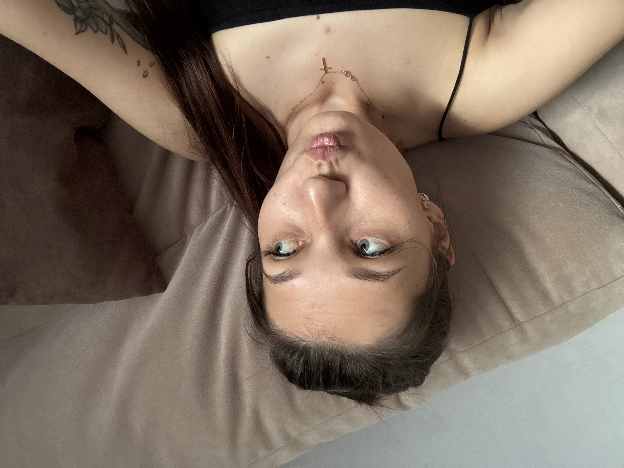 Lazy afternoon selfie session on the couch in Novokuznetsk