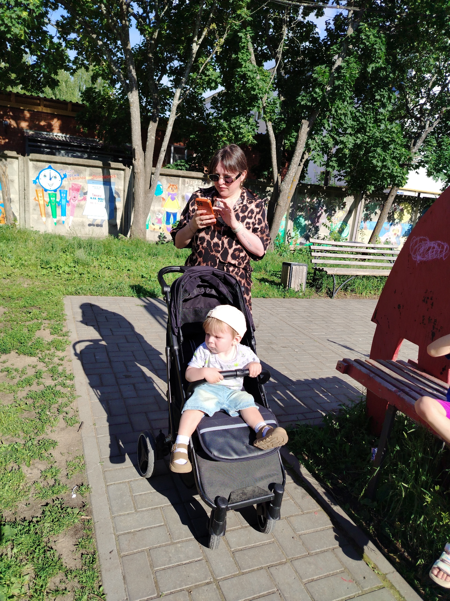 Sunny afternoon in Noviy: errands, a park, and wildflowers