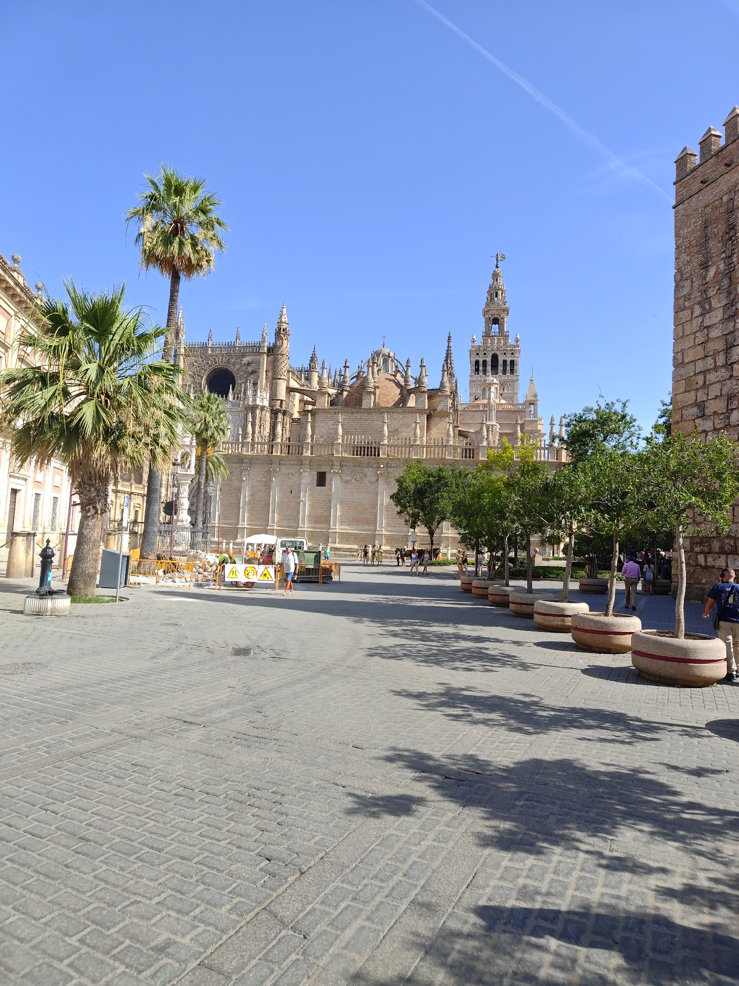 Morning walk through Seville's cathedral quarter and old town streets