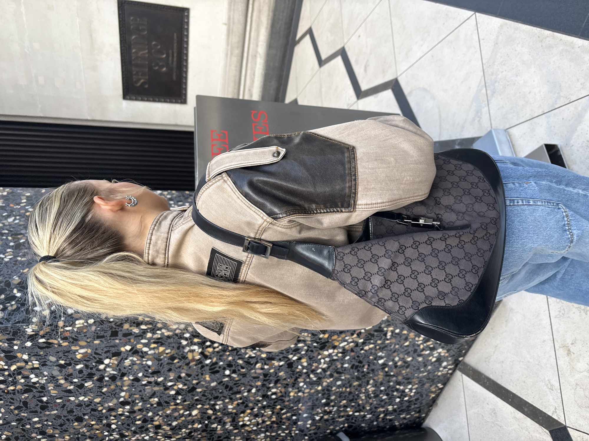 Undescribed incidents captured by witnesses in central London