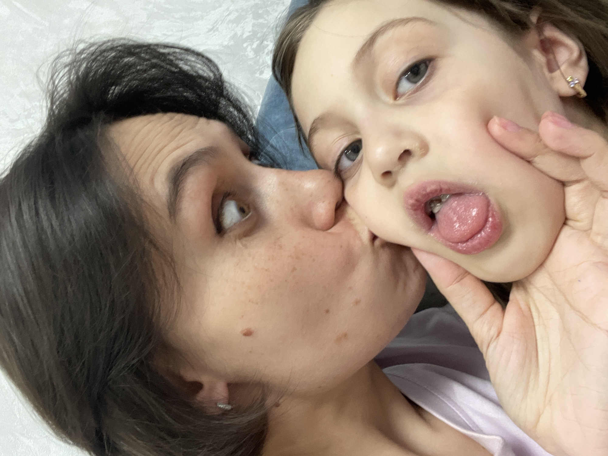 Family moments captured in Izhevsk park area