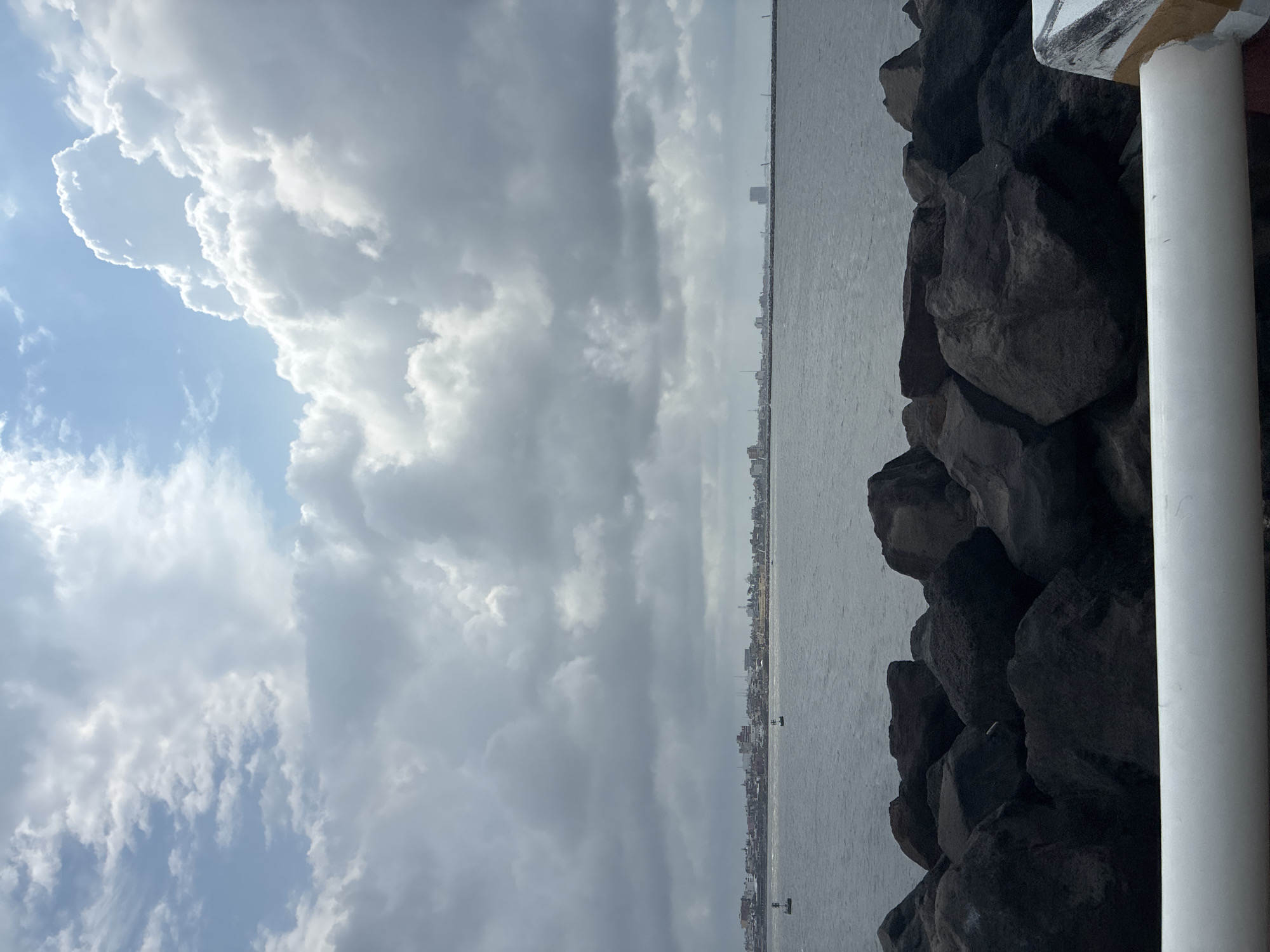 Coastal walkway documented during overcast evening in Allende, Mexico