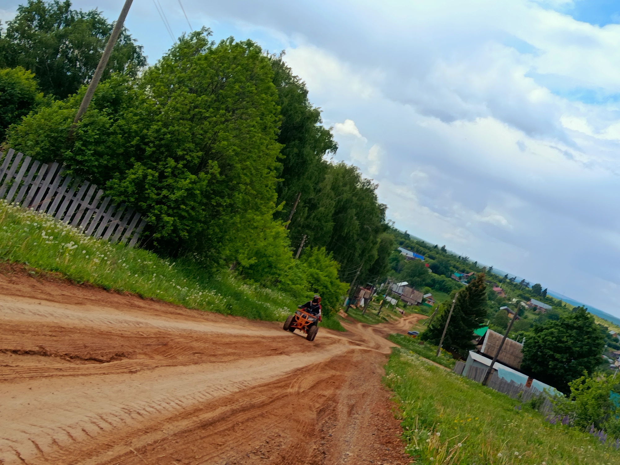 ATV rider and couple spotted on dirt roads in Фоки