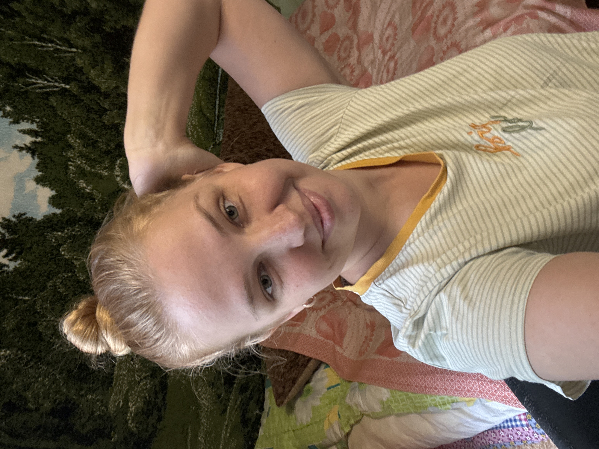 Lazy afternoon at home in Cherkasovo, food on the table