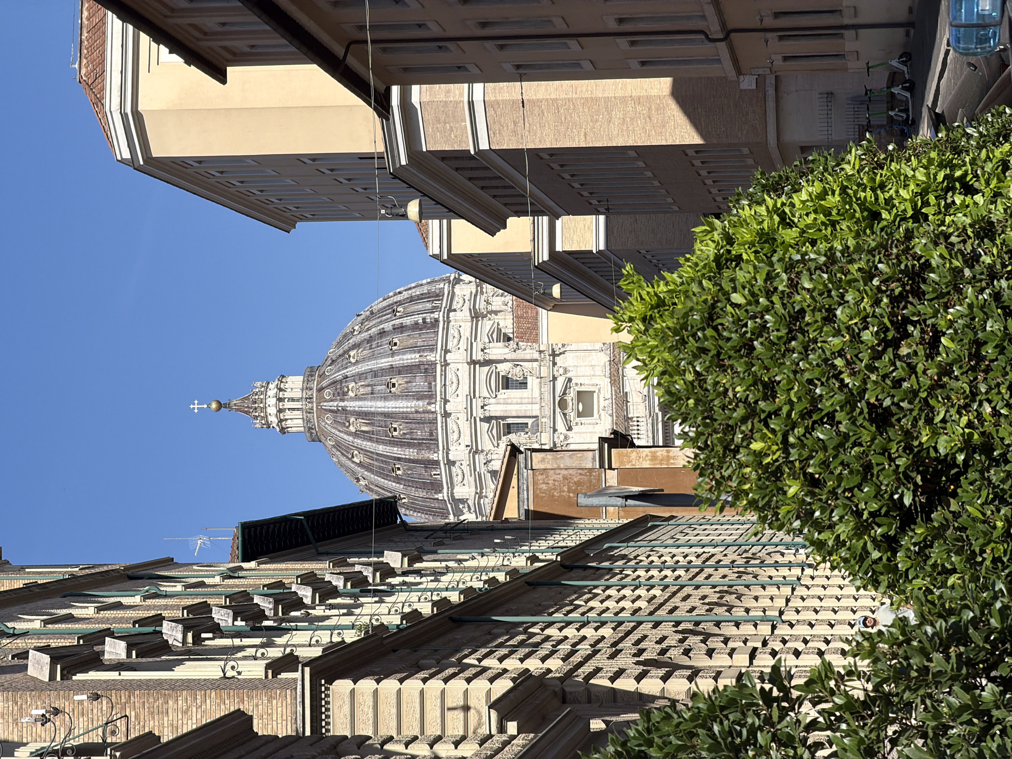 Morning wander through Rome's streets and landmarks
