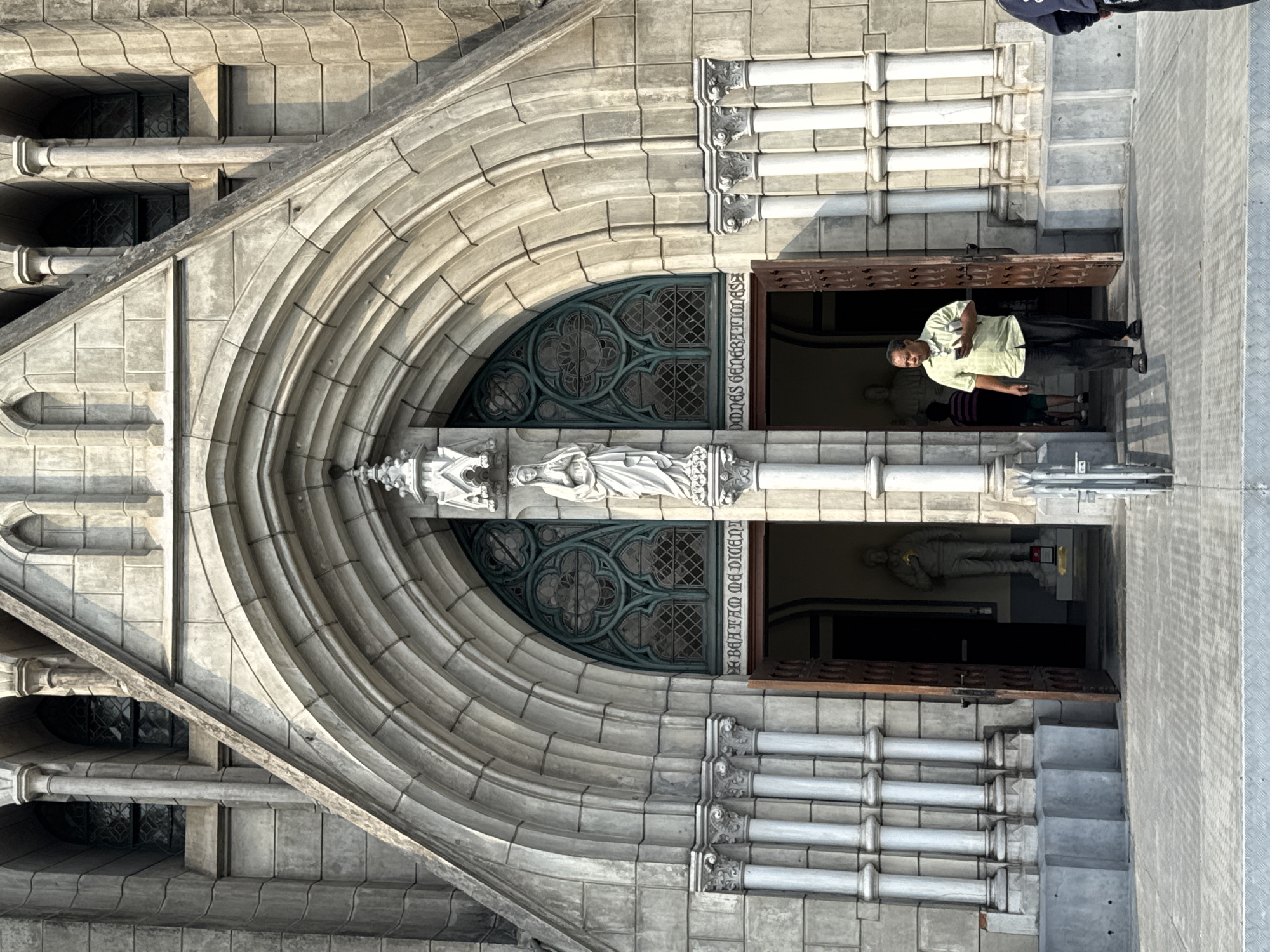 Photographer captures Jakarta Cathedral during morning visit