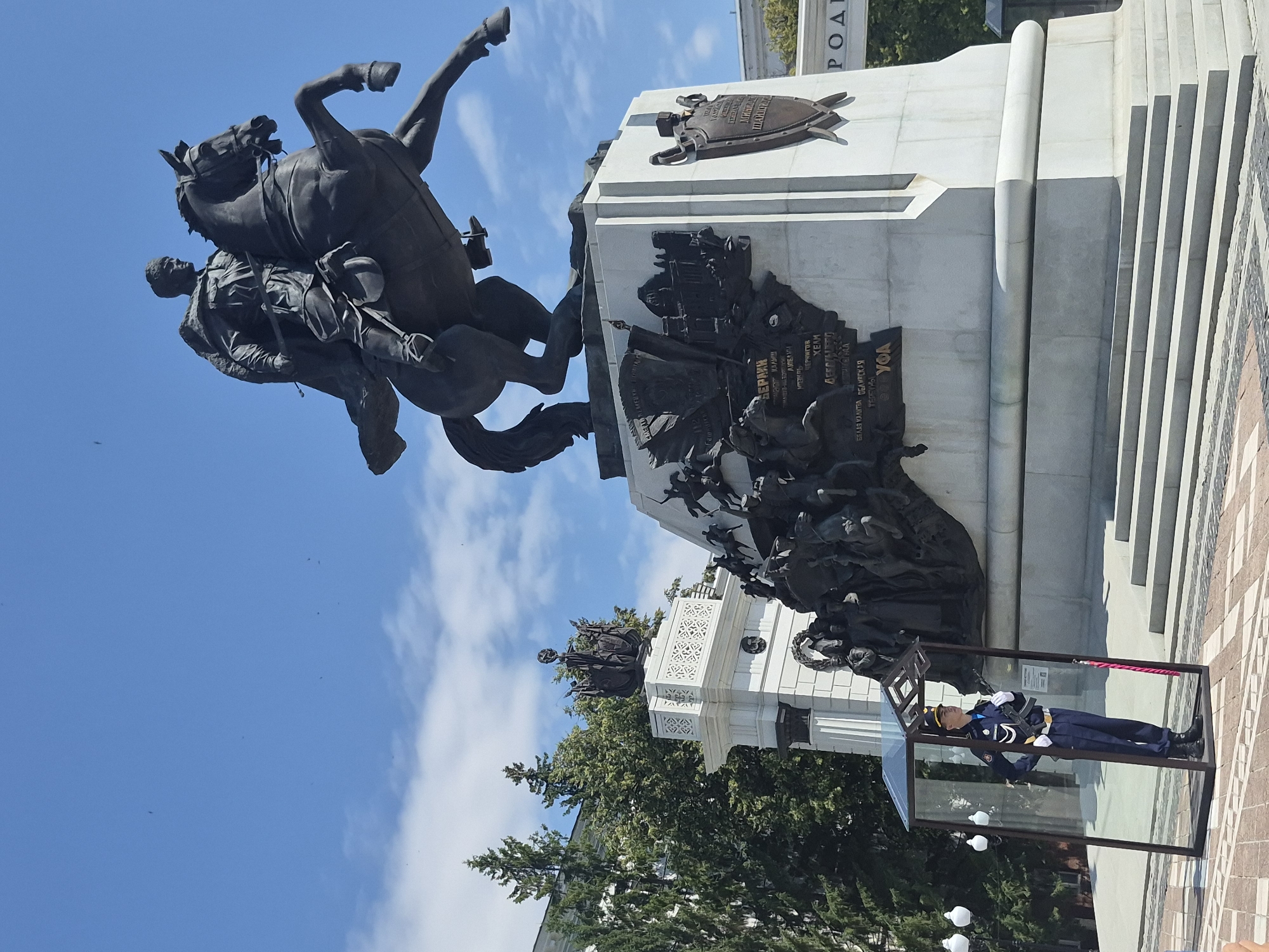 Summer Saturday at Ufa's Salavat Yulaev monument square