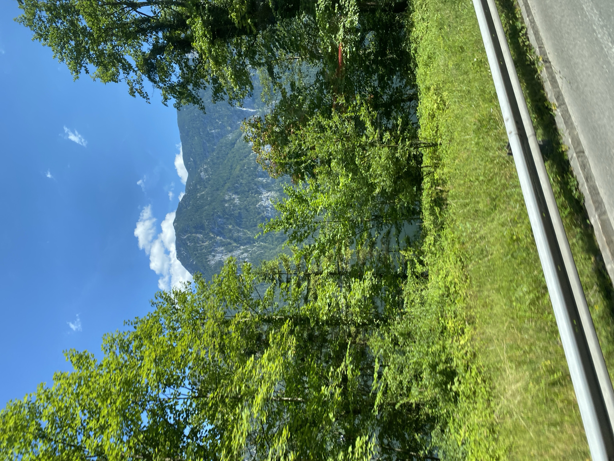 Roadside parking spot with Alpine lake views, Bad Goisern