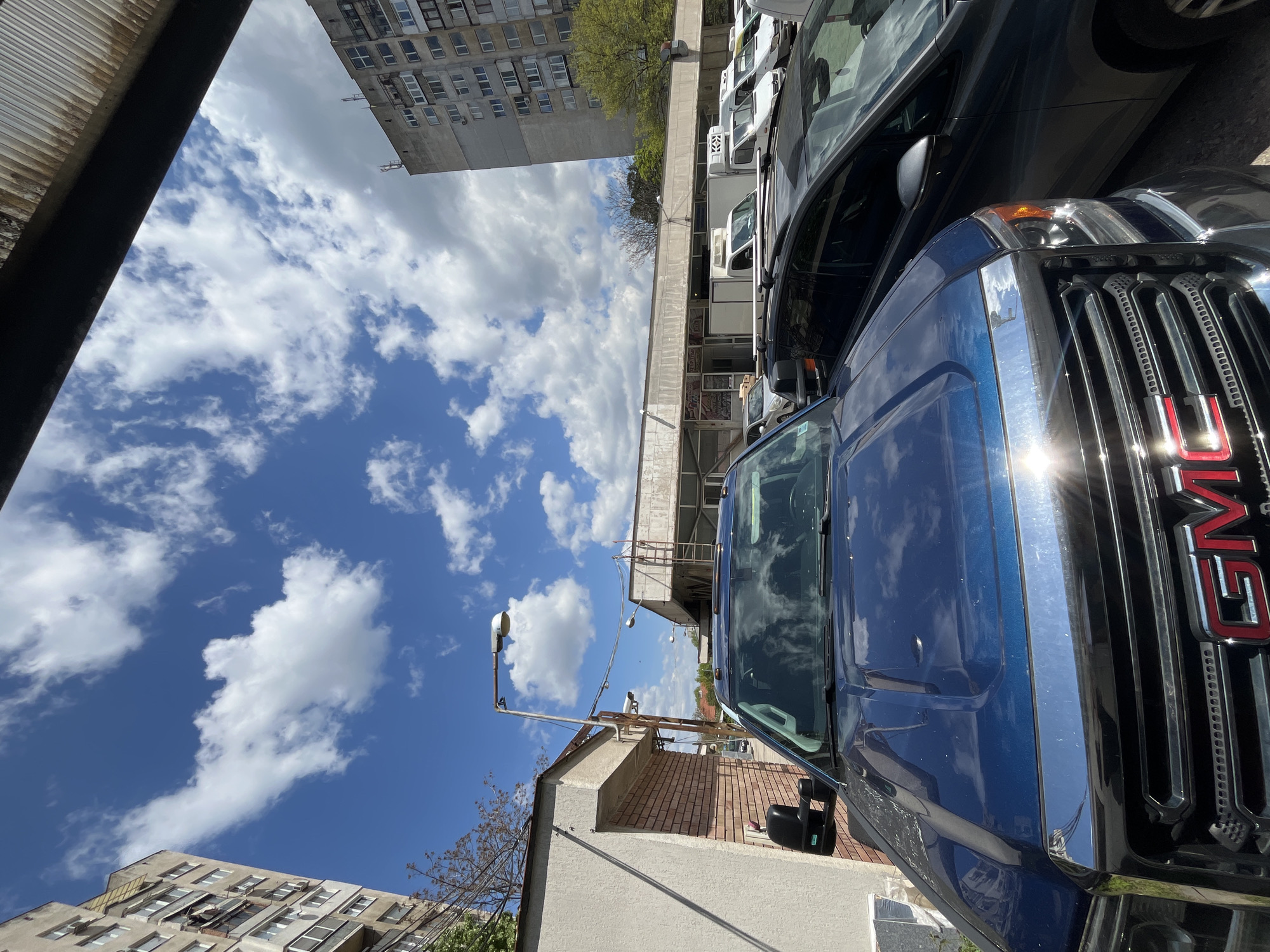 Blue GMC pickup truck spotted in Sofia parking area
