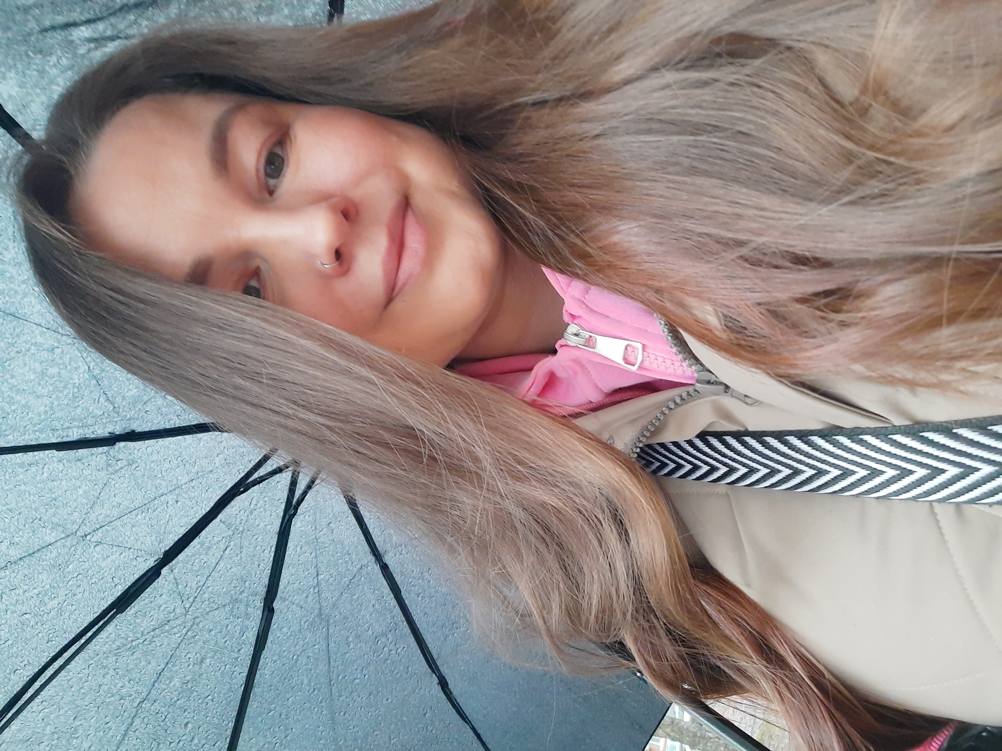 Woman photographed in casual portrait session in Izhevsk