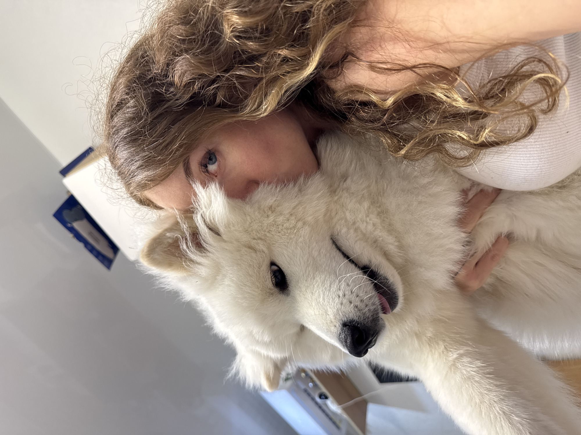 Casual day documented in Chaikovsky includes dining, pets, selfies