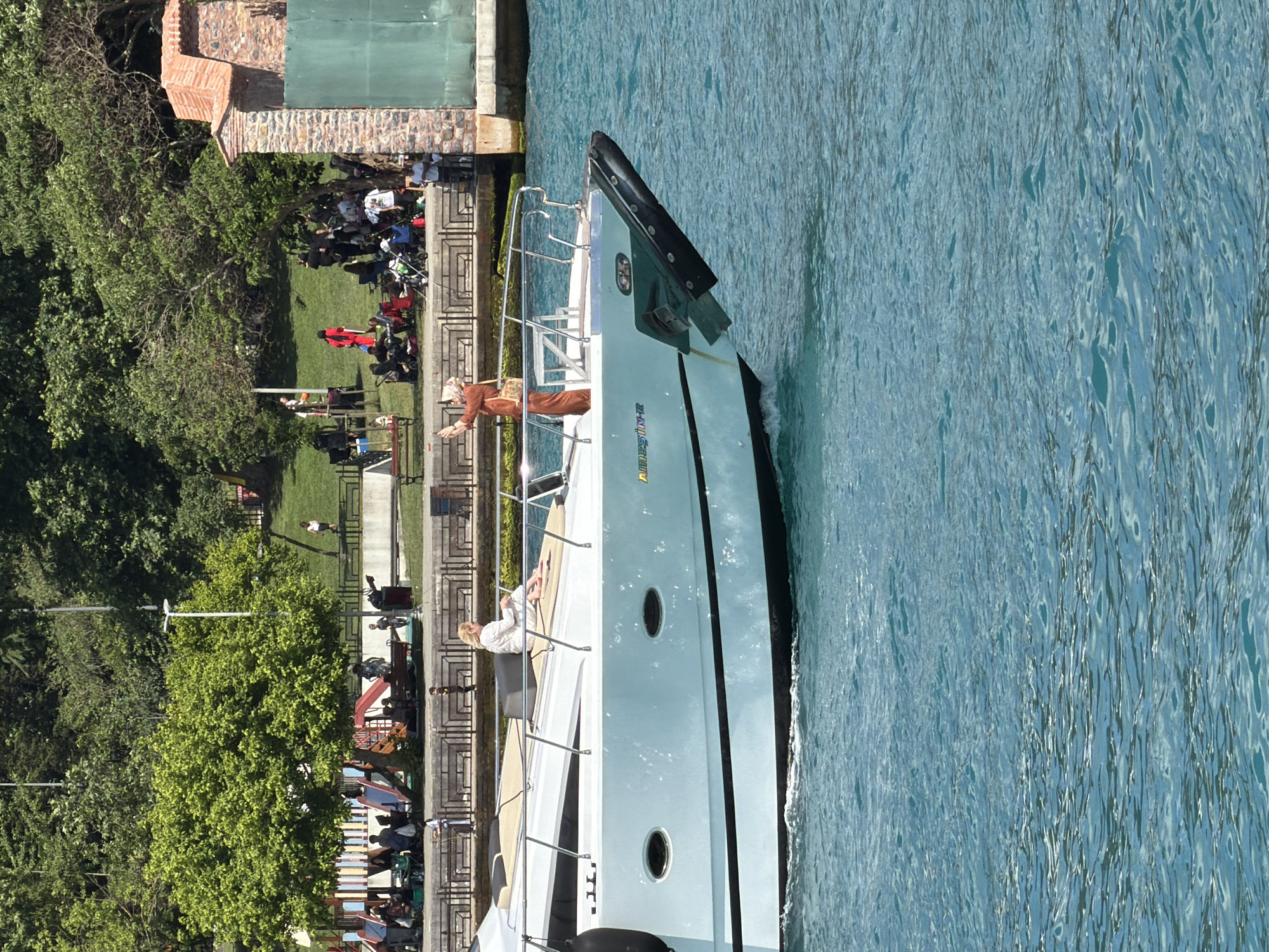 Bosphorus boat trip near Üsküdar with multiple vessels