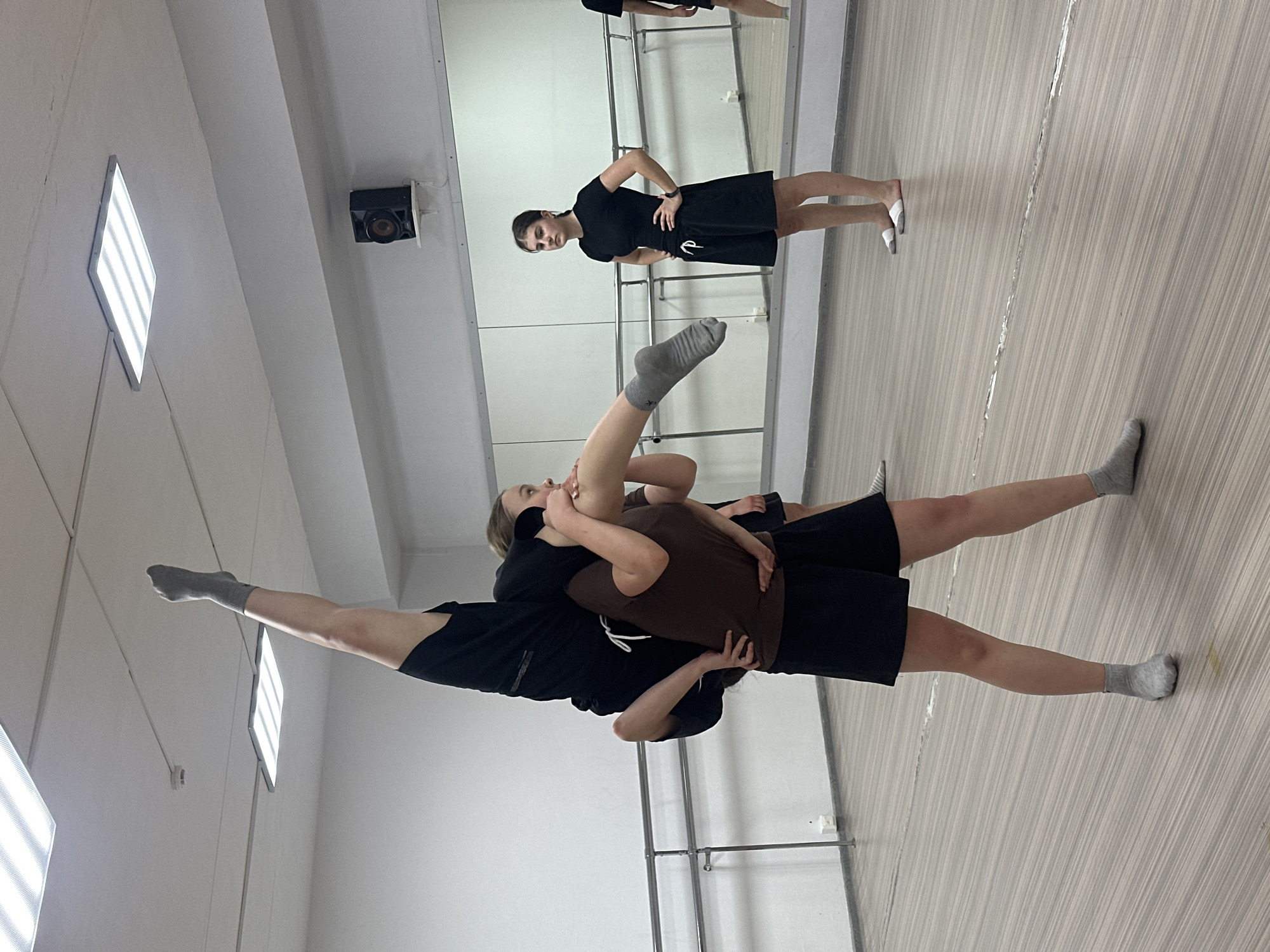 Dance practice session captured in Votkinsk studio