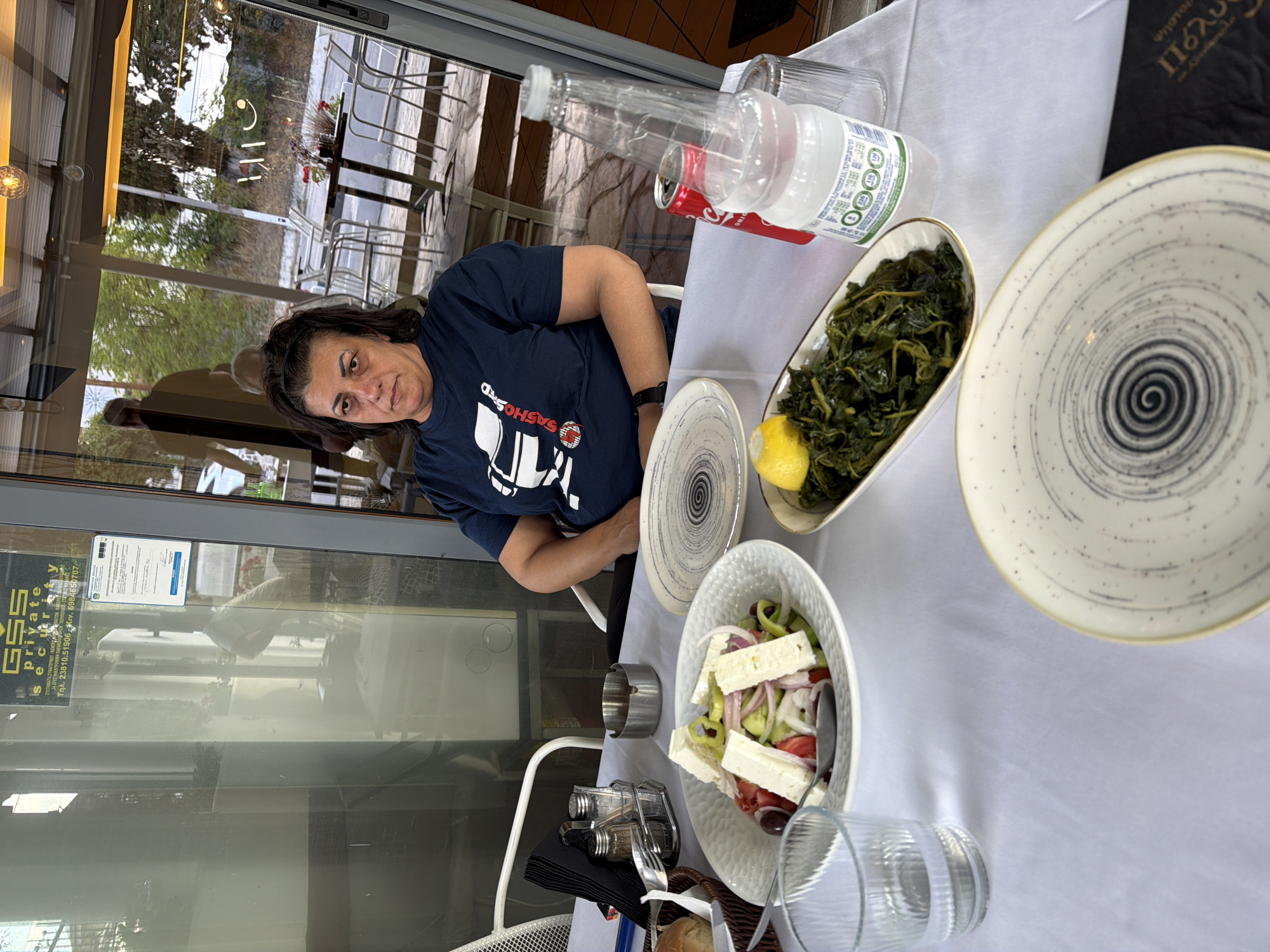 Traditional Greek meal documented at Μαυροβούνι restaurant