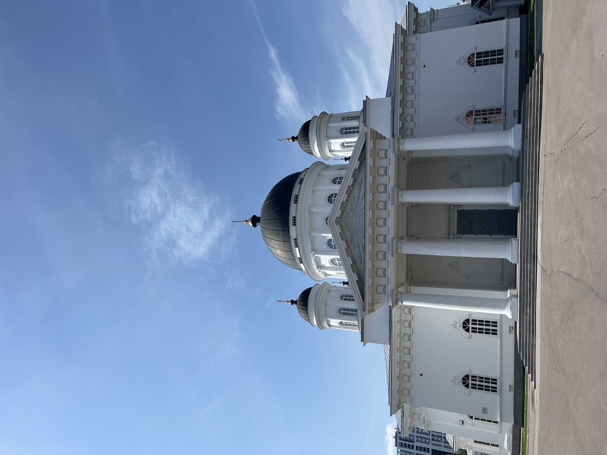Close-up tour of Nizhny Novgorod's Alexander Nevsky Cathedral