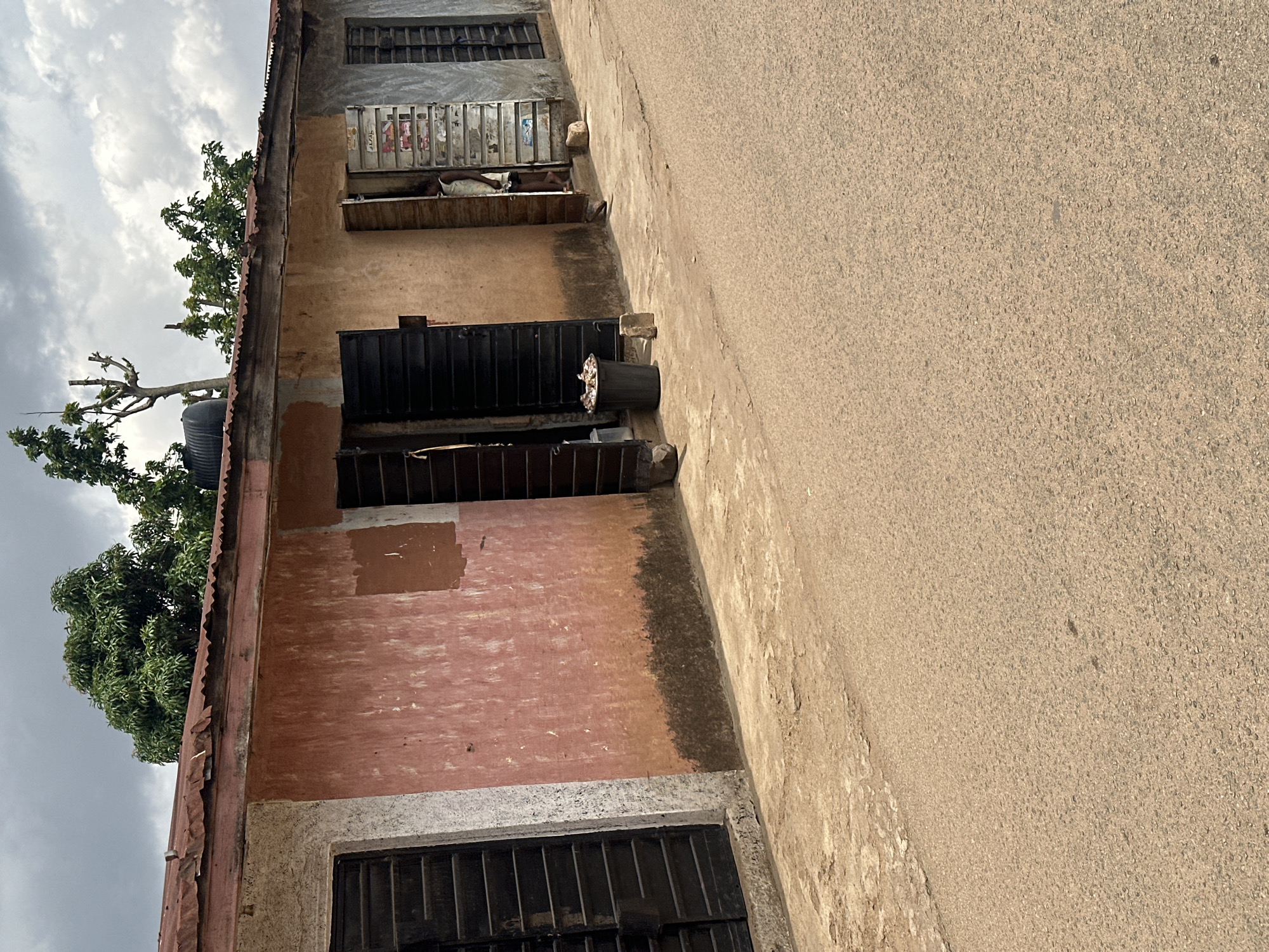 Street market activity documented in 8-minute African commercial district observation