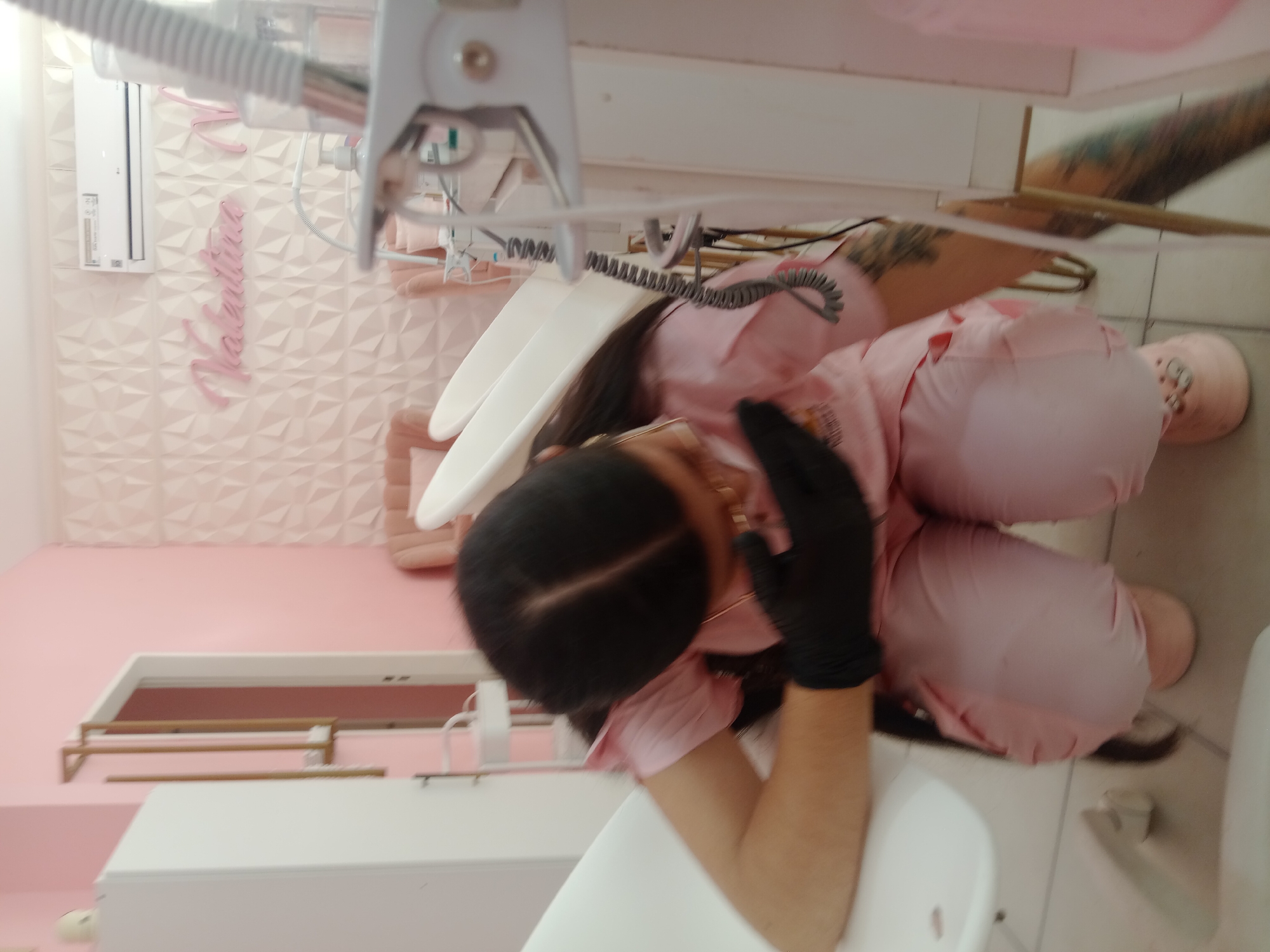 Routine Buenos Aires moments captured across salons and streets