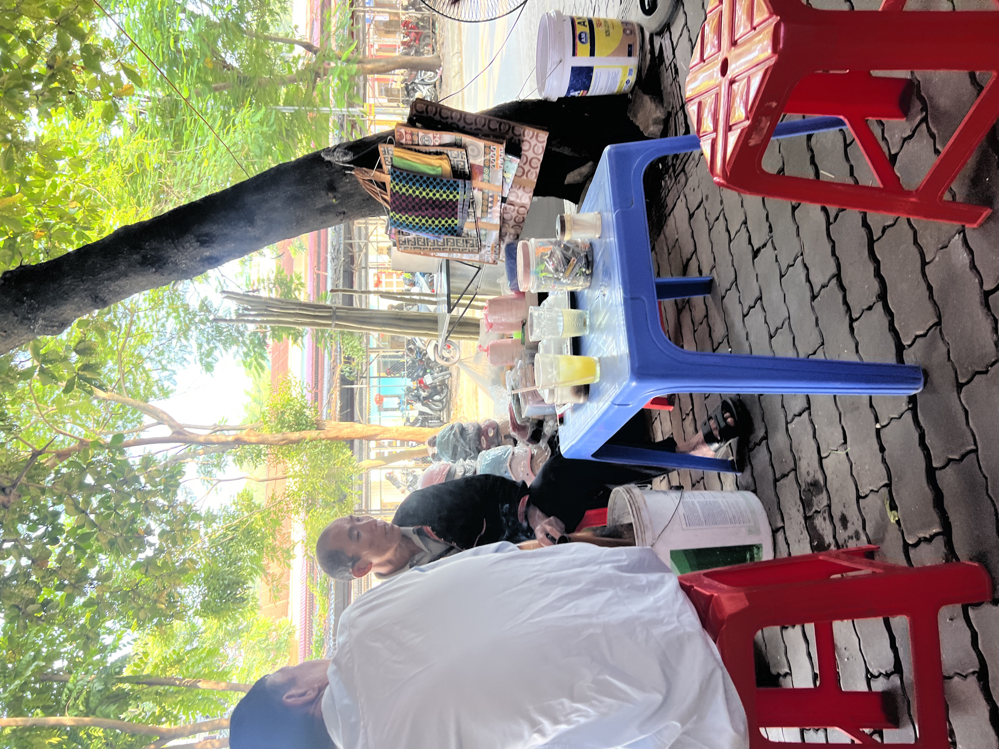 Morning street life in Liên Sơn and Nghĩa Lộ Ward, Vietnam