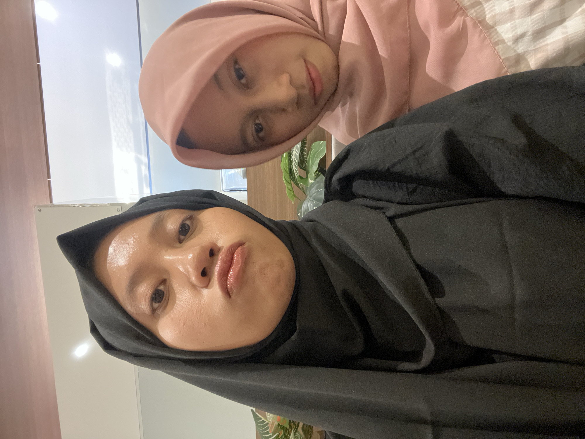 Café selfie session with iced drinks in Lumajang