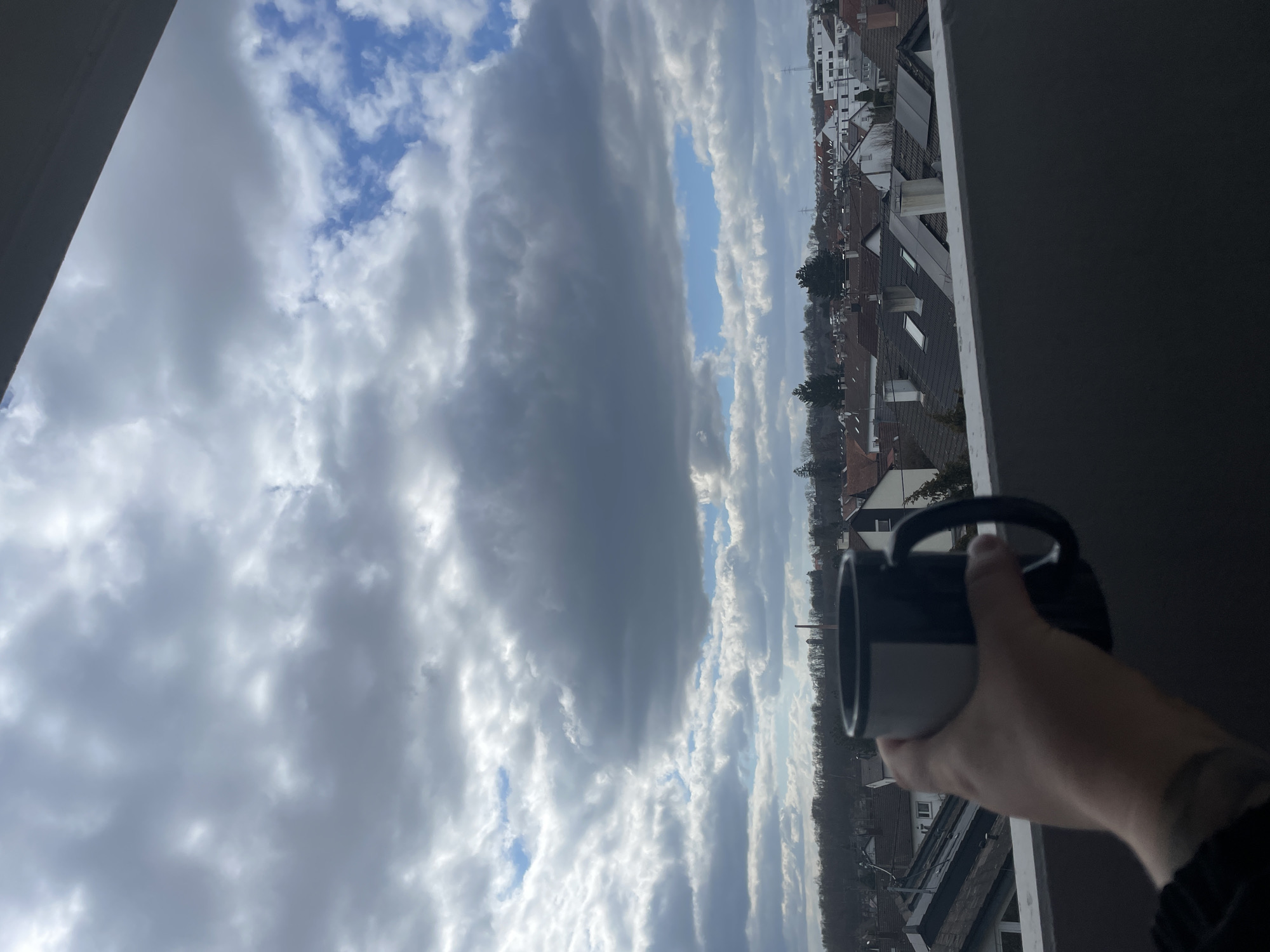 Coffee break with cloudy sky views in Senden