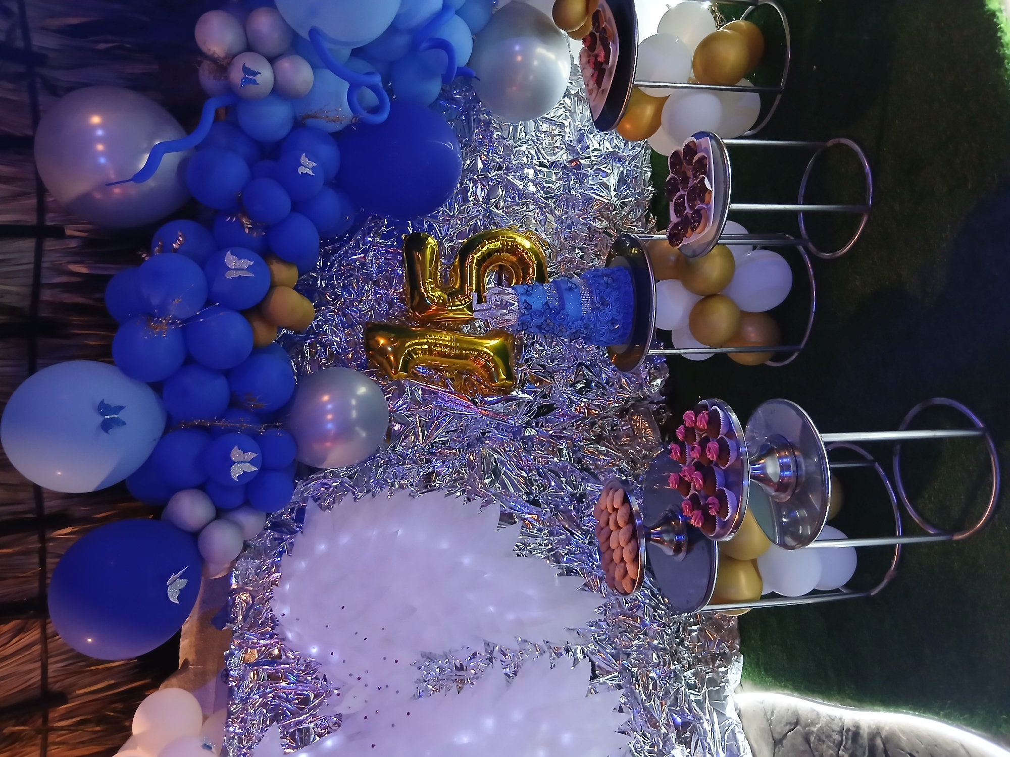 Quinceañera celebration setup documented at Playa El Agua, Venezuela