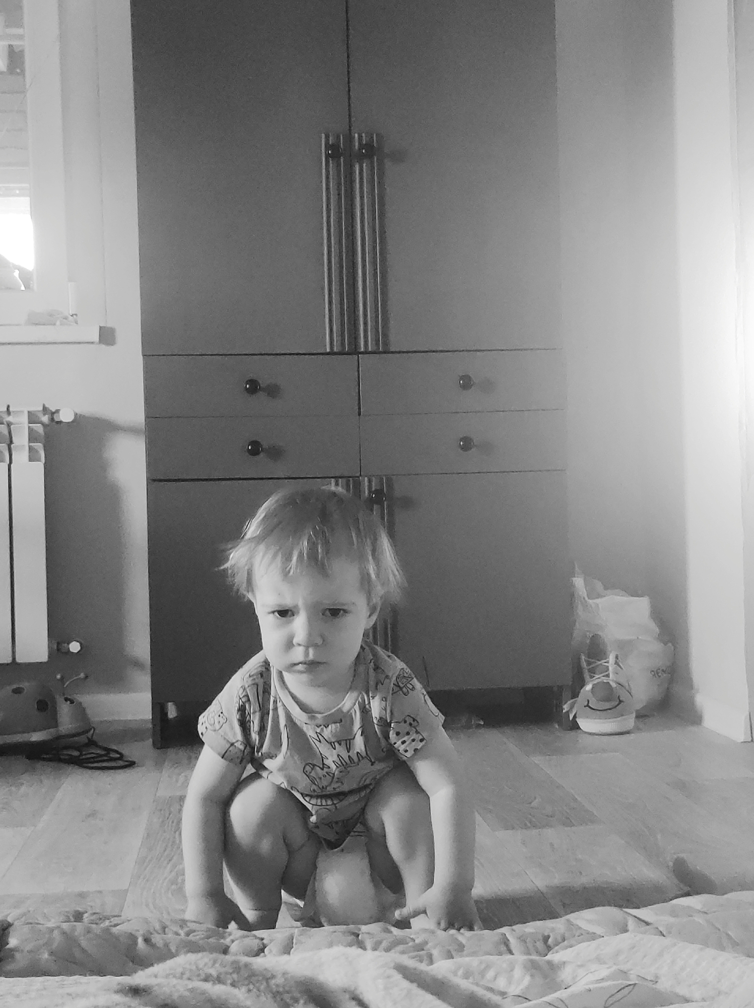 Toddler's bedtime routine documented across 14-minute span