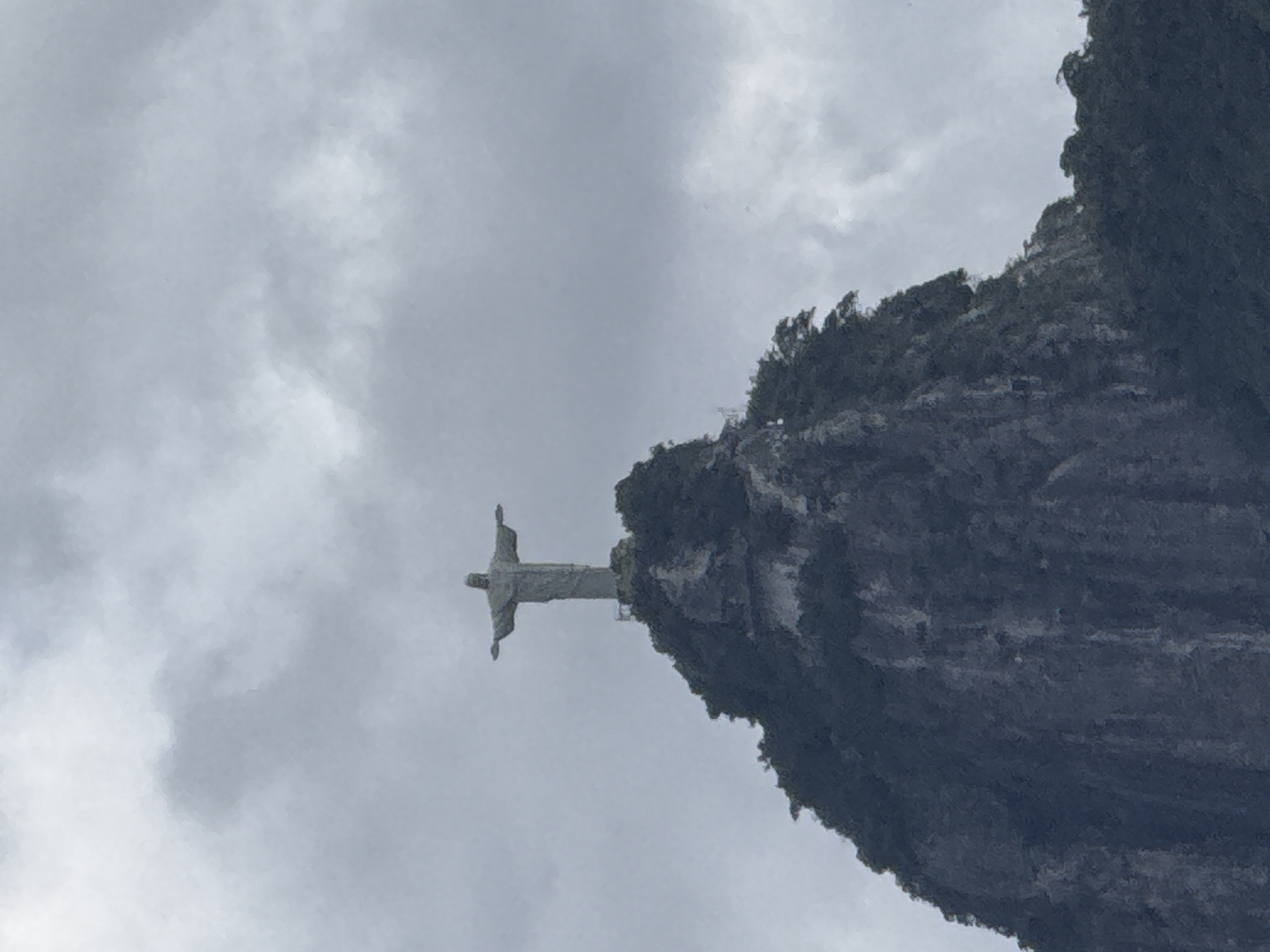 Ordinary afternoon moments captured across Rio de Janeiro neighborhoods