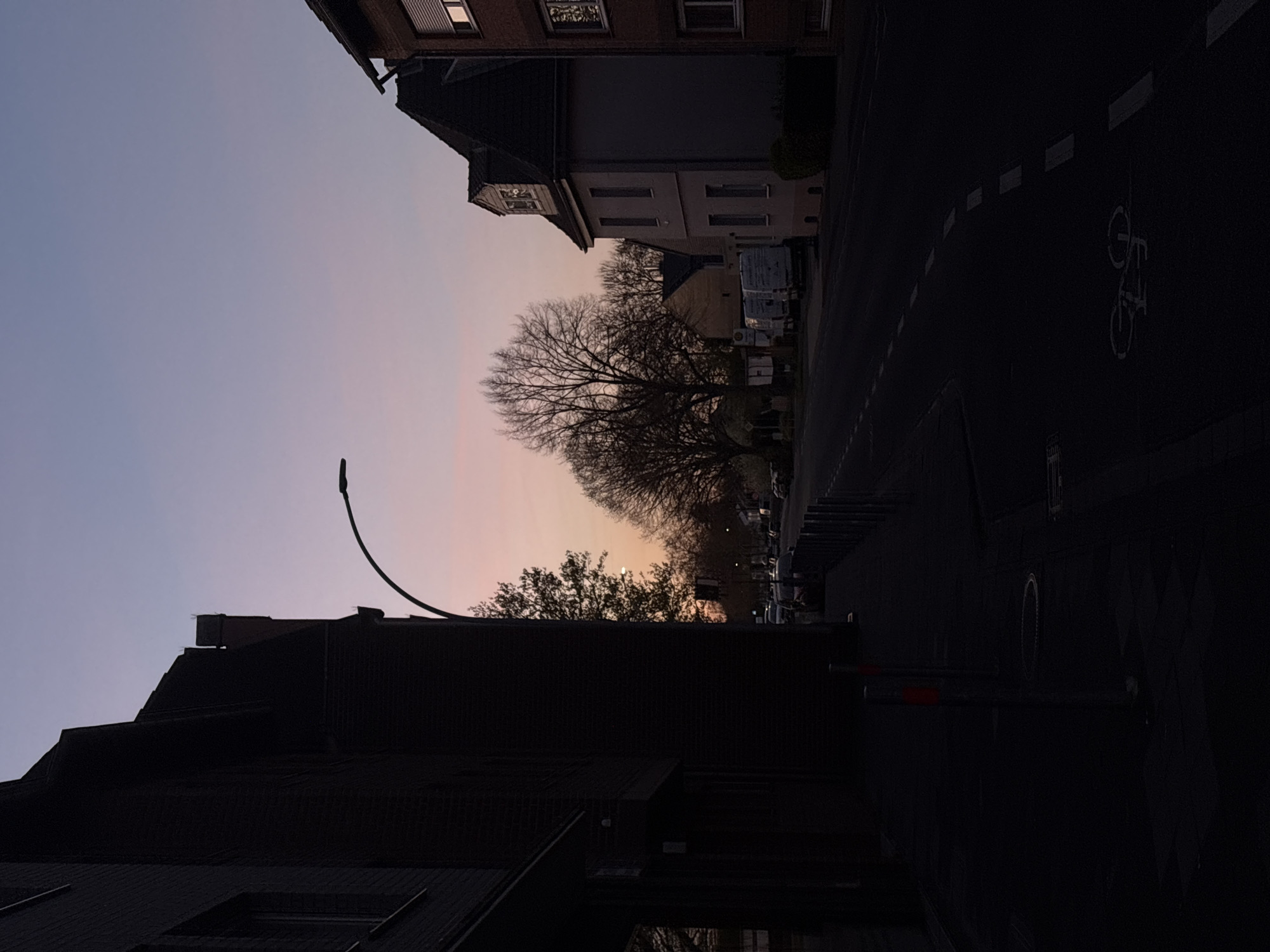 Dusk colors observed over Mönchengladbach street scene
