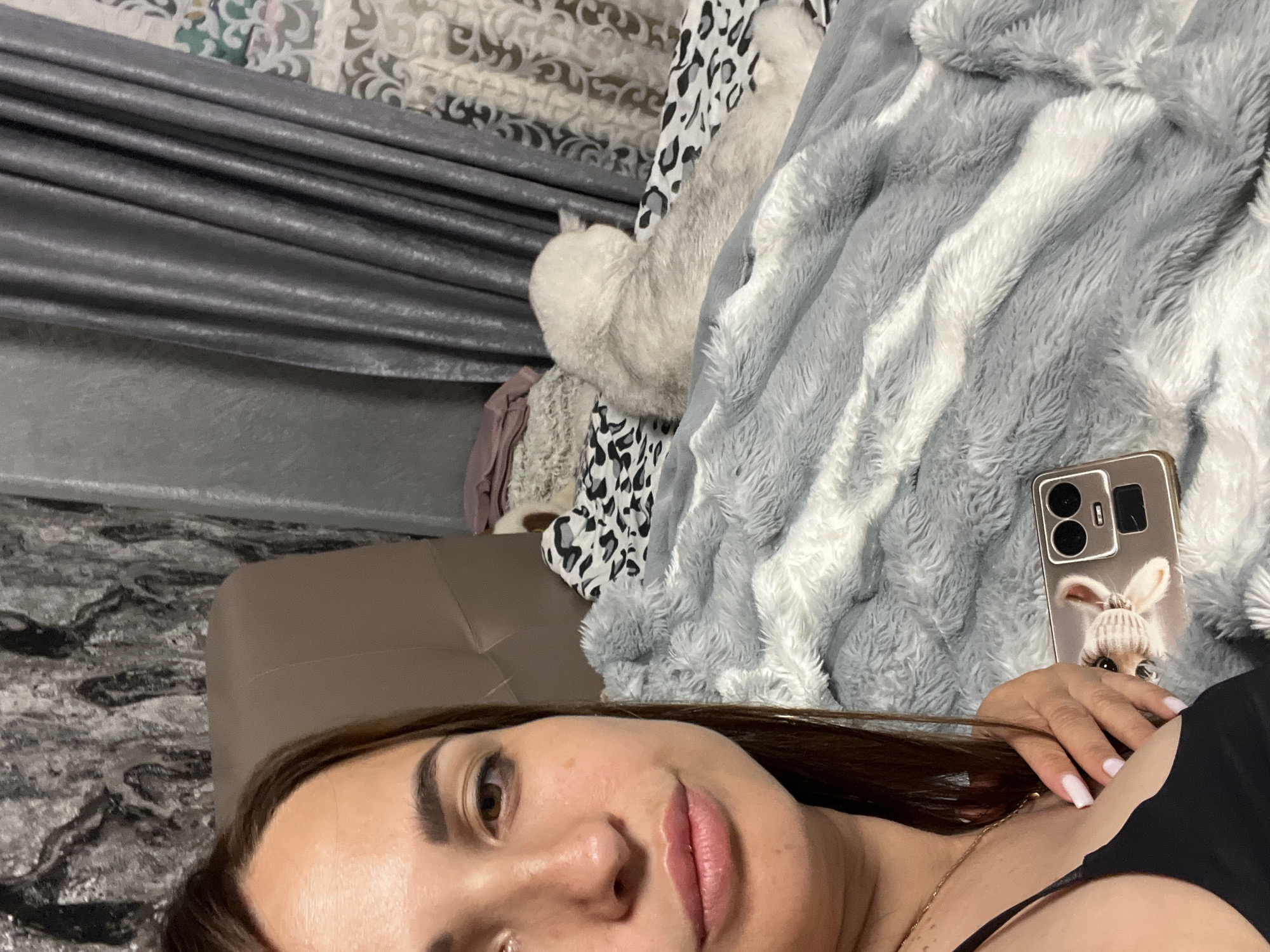 Lazy afternoon at home: selfies and cats on the bed