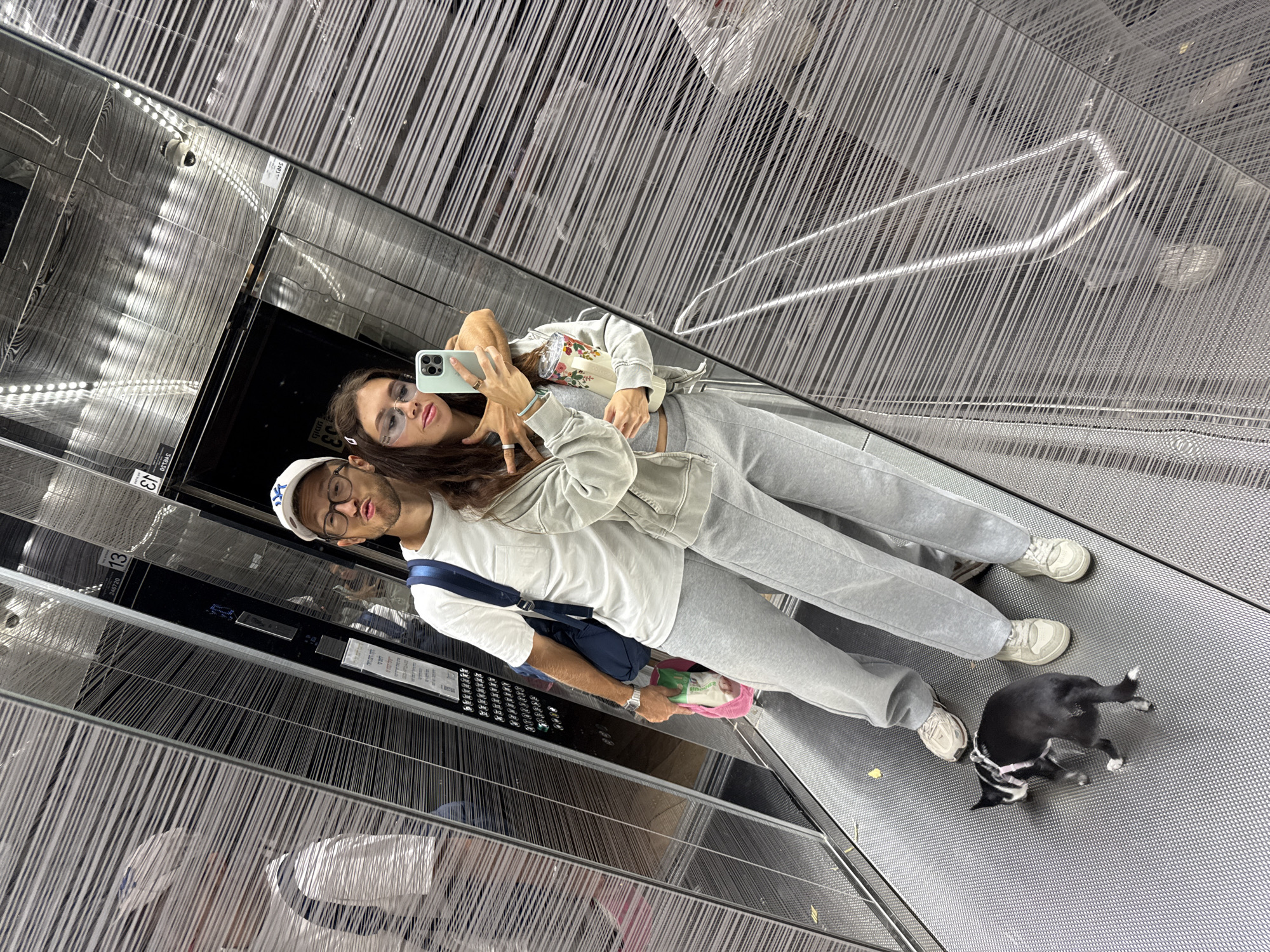 Couple takes selfie in Tel Aviv elevator