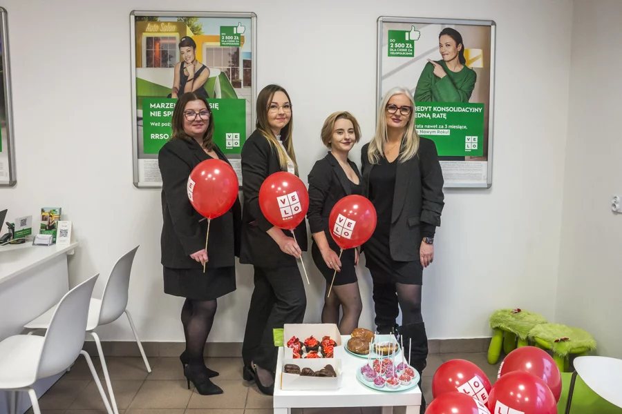 Rok blisko mieszkańców Bełchatowa. Placówka VeloBanku świętuje rocznicę otwarcia.