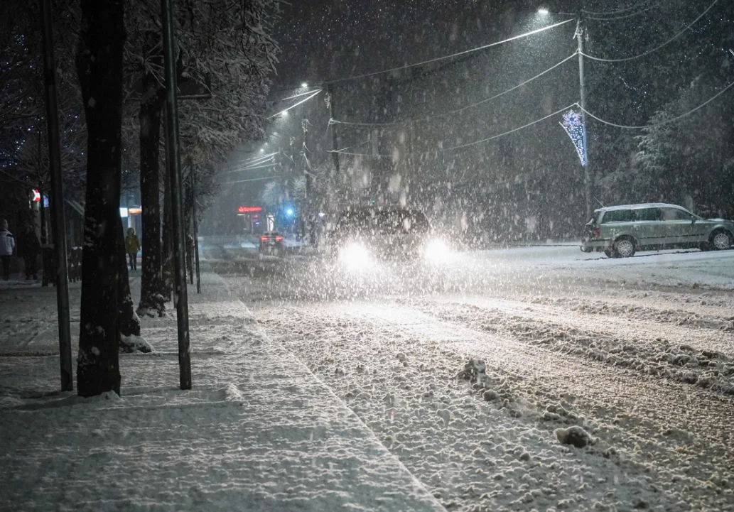Nagłe ochłodzenie w Polsce. Pozostało kilka godzin. Śnieg spadnie tych regionach