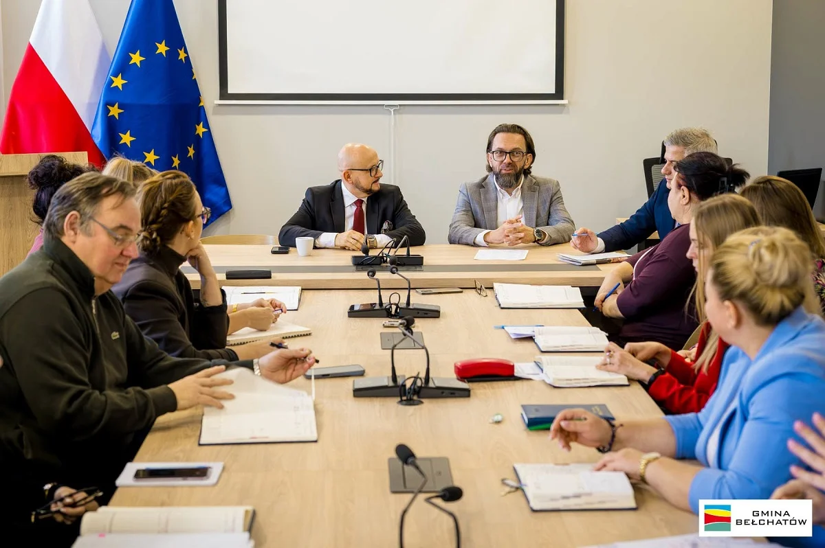 Były wiceprezes koncernu PGE GiEK pomoże wójtowi. Został jego zastępcą