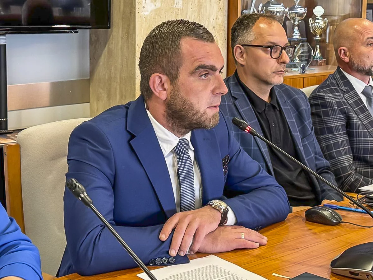 Blisko milionowy majątek wójta najbogatszej gminy w Polsce. Nieruchomości, samochody i...