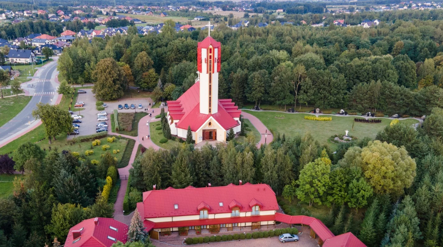 Parafia żegna wieloletniego księdza. Kierował grupą pielgrzymkową