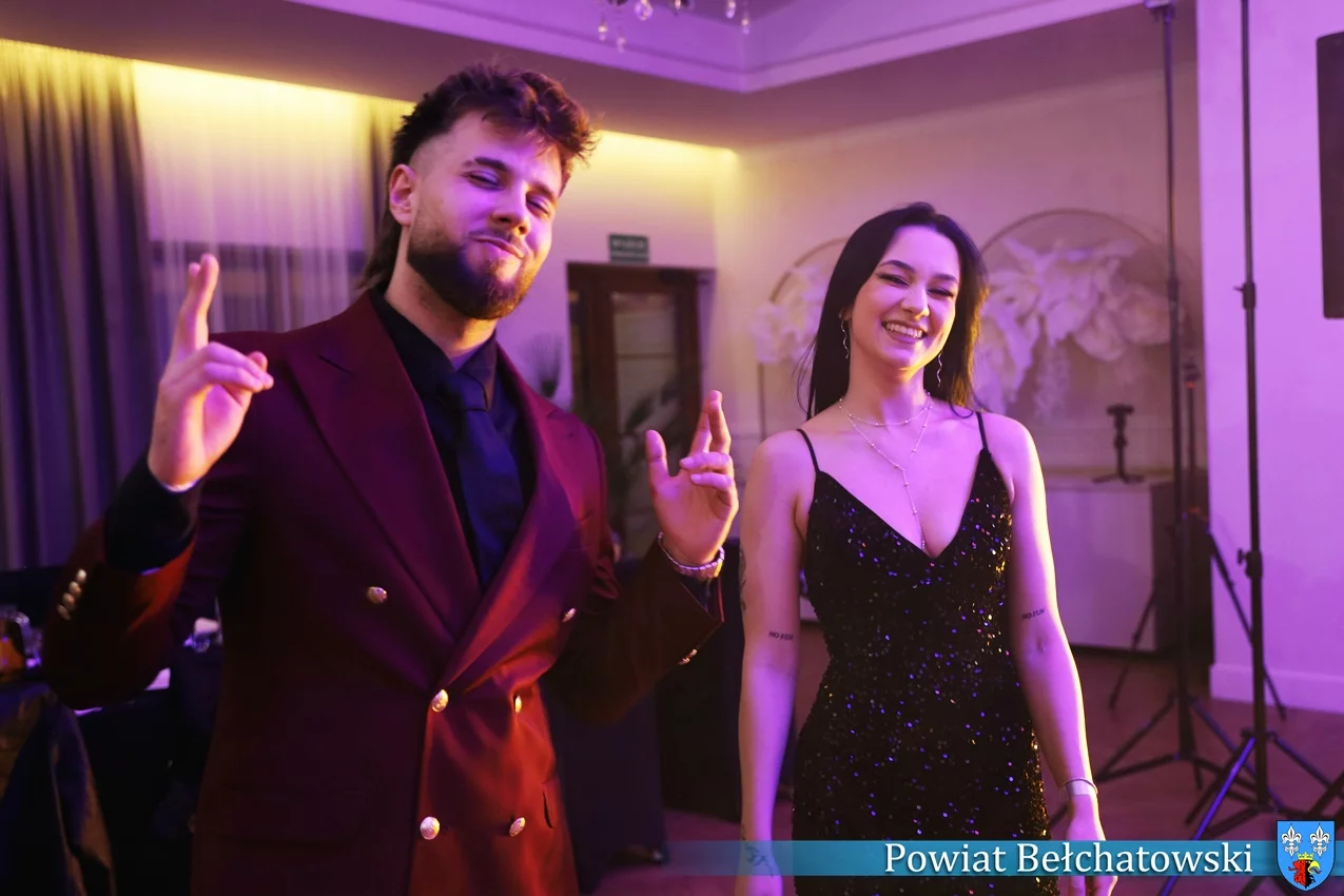 Studniówka „Ekonomika”. Tak uczniowie bawili się podczas balu [FOTO]