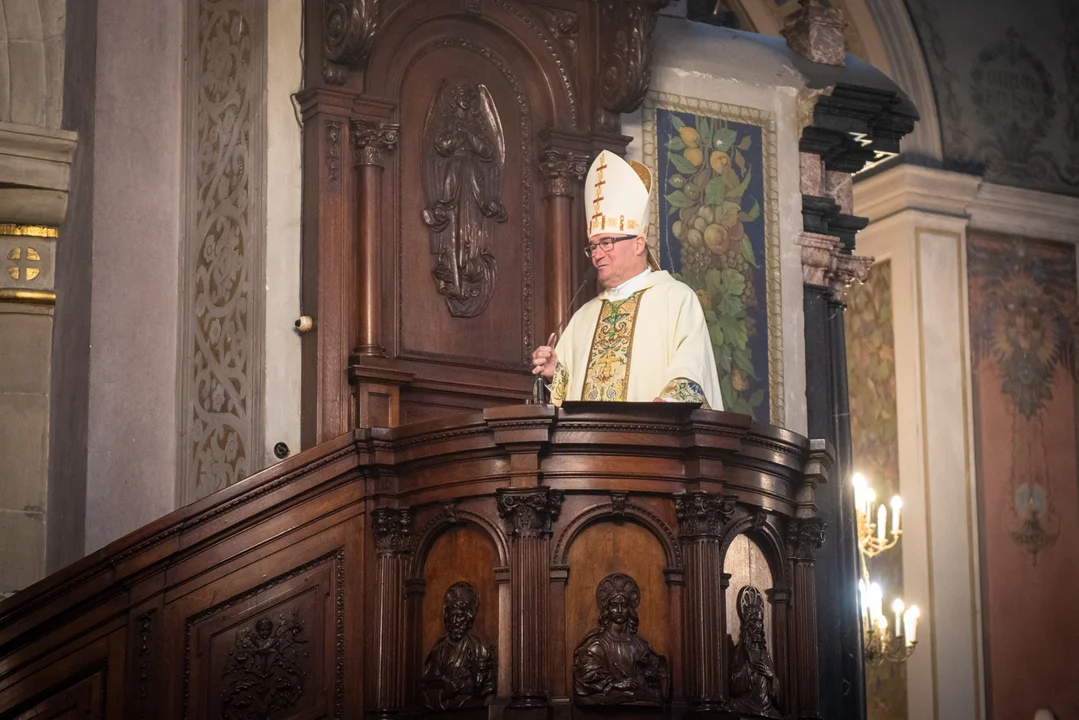 Dziś kończy się Rok Jubileuszowy w Kościele. Uroczysta Msza Święta także w płockiej katedrze [ZDJĘCIA]