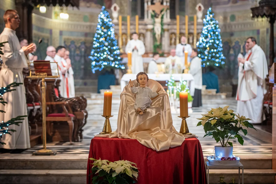 Tak wyglądała Pasterka w katedrze [ZDJĘCIA]