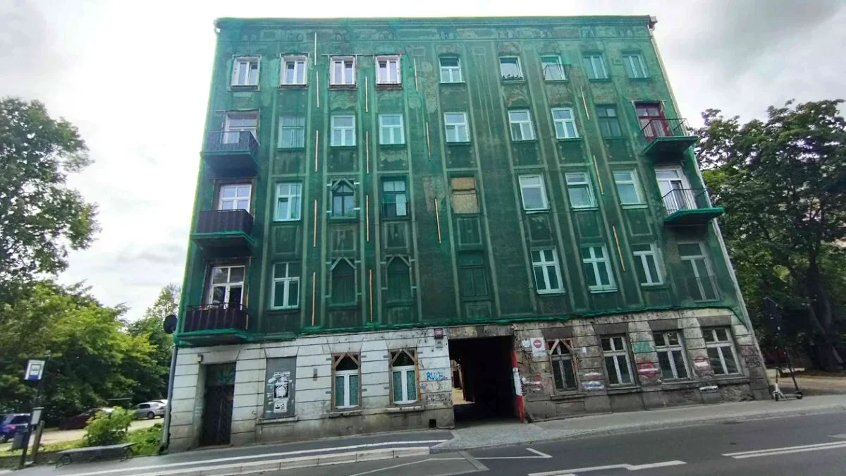 Szokujące dane z łódzkiego magistratu. Blisko 9 tysięcy łódzkich rodzin bez toalety