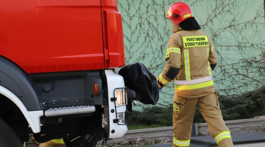 Strażak jadąc na służbę uratował życie mężczyzny