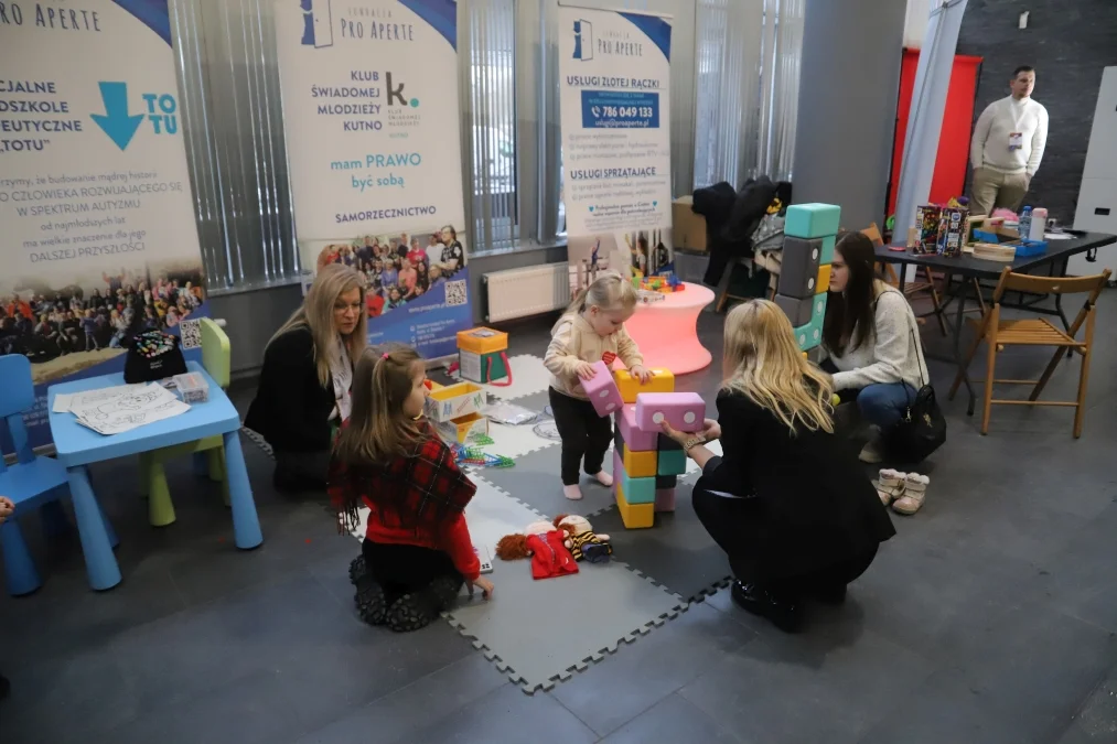 Finał WOŚP w Parku Traugutta. Miasteczko pełne atrakcji (ZDJĘCIA)