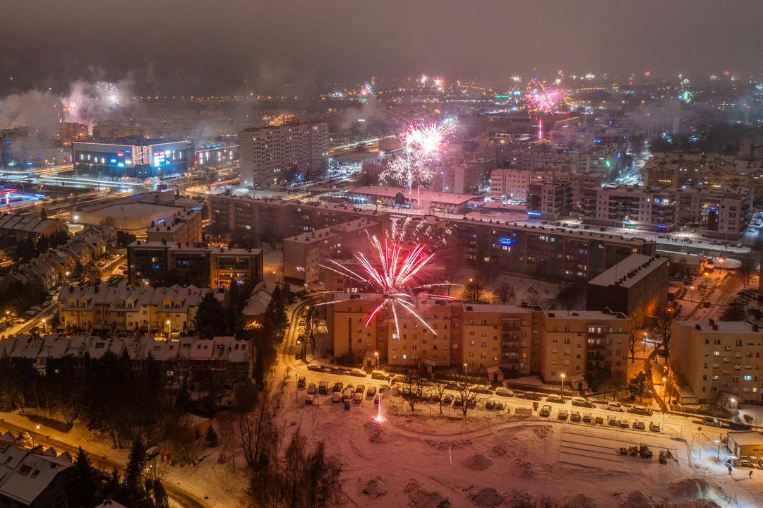 Petardy i fajerwerki, czyli sylwestrowe szaleństwo w Płocku [ZDJĘCIA]