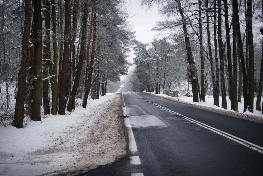 Ta droga jest ważnym dojazdem do S8. Będzie jak nowa [FOTO]