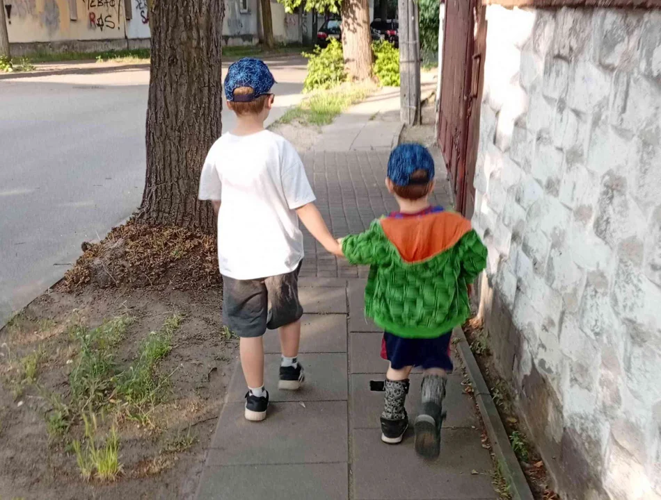 Wiktorek z Tuli Luli ma rodzinę! Nie tylko mamę i tatę, ale też braci [FOTO]